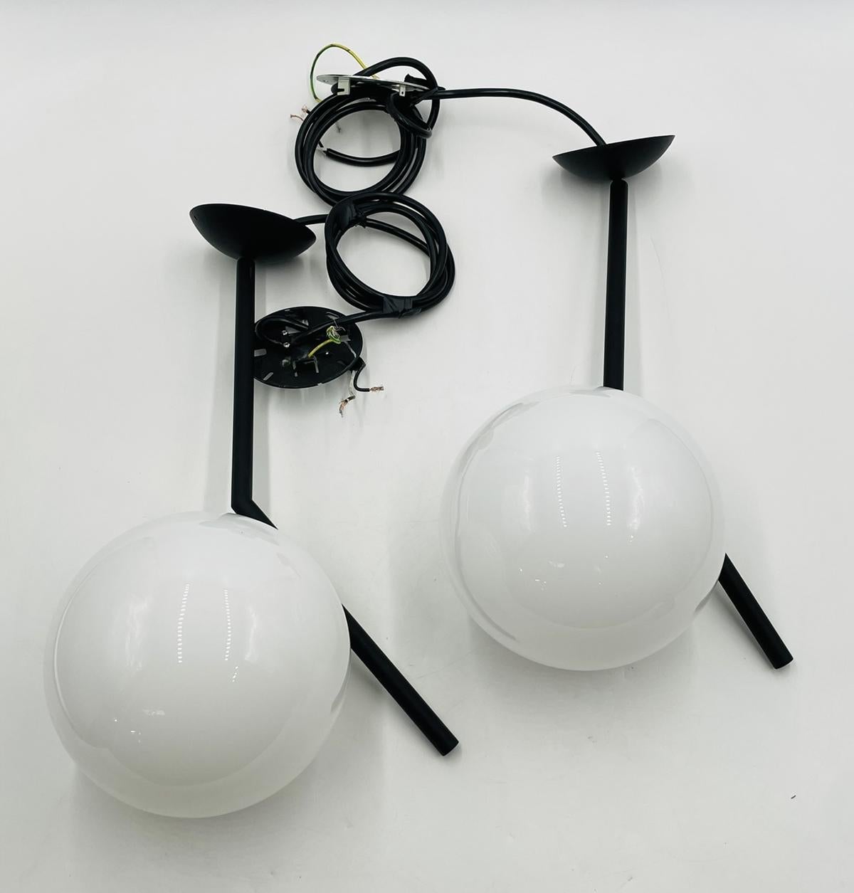 XXIe siècle et contemporain Paire de lampes à suspension IC S de Michael Anastassiades pour FLOS en vente