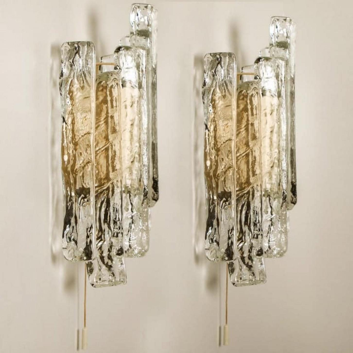 Paire d'appliques murales en verre glacé, Autriche, 1970 en vente 3