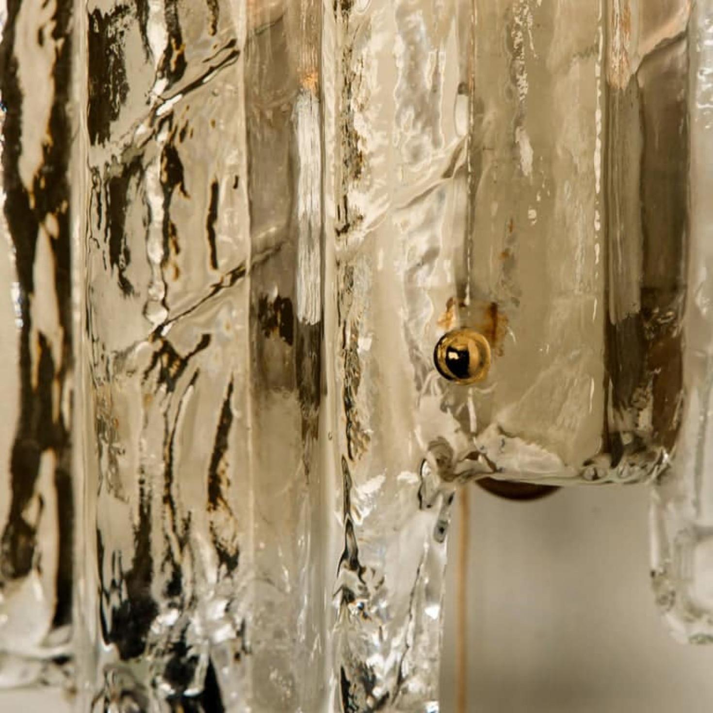 Paire d'appliques murales en verre glacé, Autriche, 1970 en vente 1