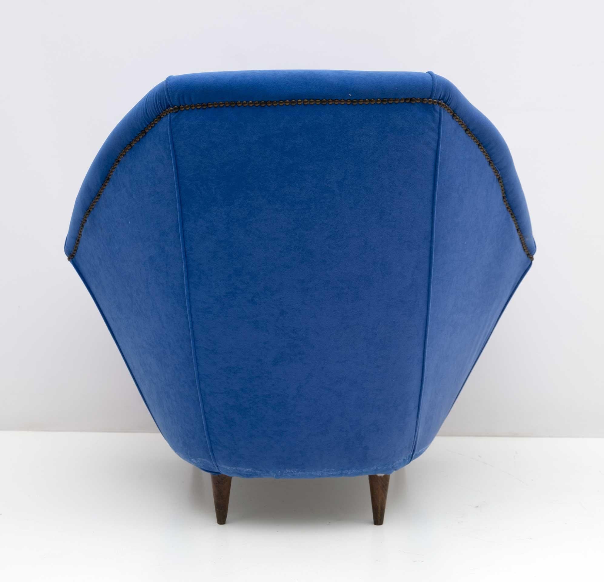 Pair of Ico Parisi MidCentury Modern Italian Armchairs for Ariberto Colombo, 50s For Sale 3