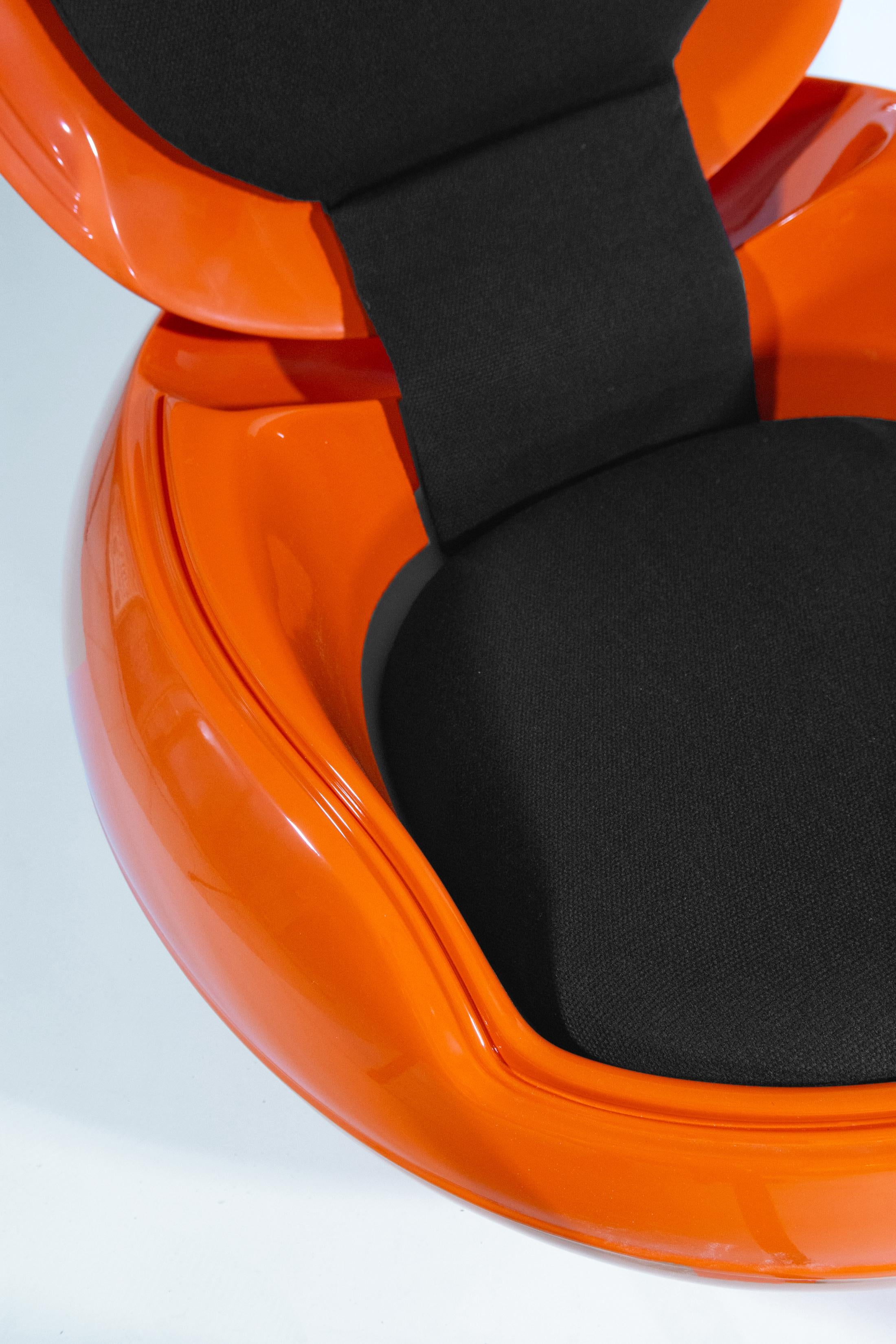 Pair Of Iconic 1970s Peter Ghyczy Garden Orange Egg Chairs 2