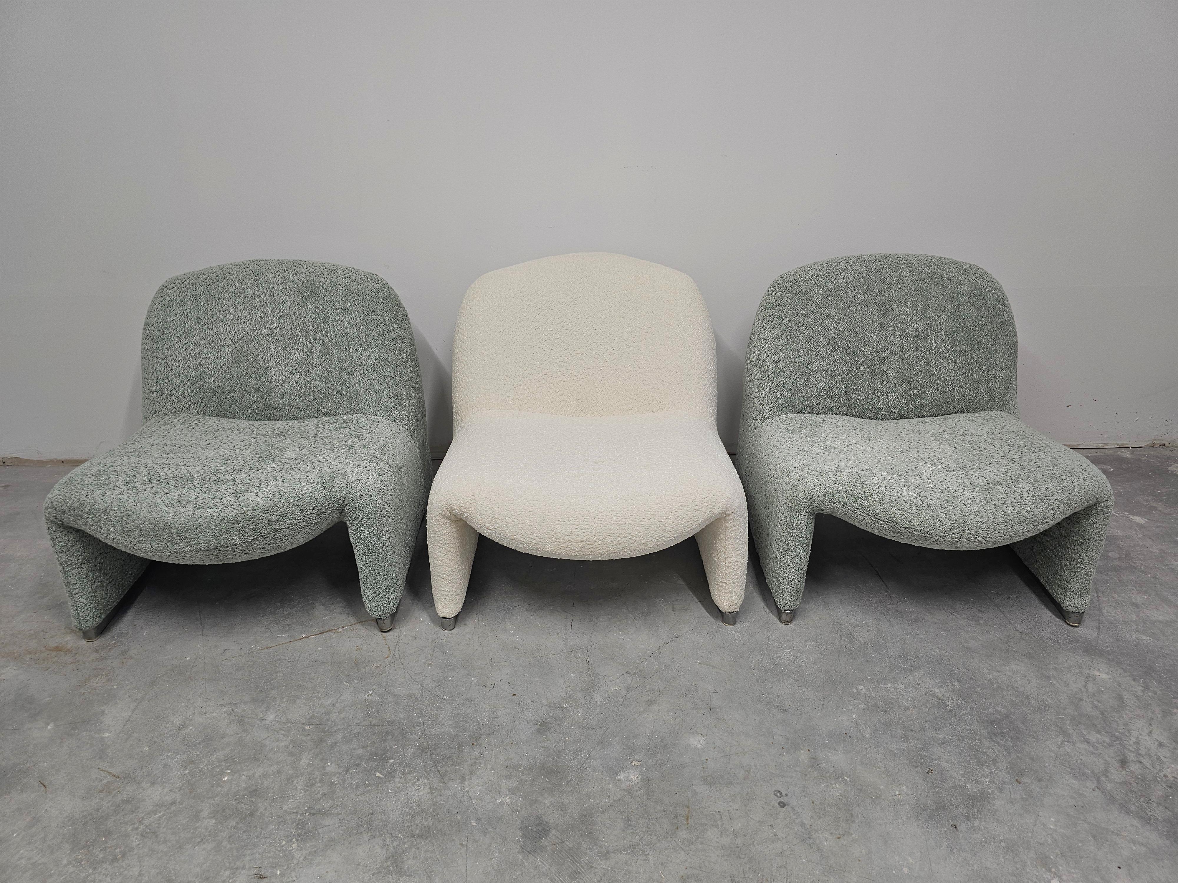 Milieu du XXe siècle Paire de chaises emblématiques Alky conçues par Giancarlo Piretti pour Artifort en vente