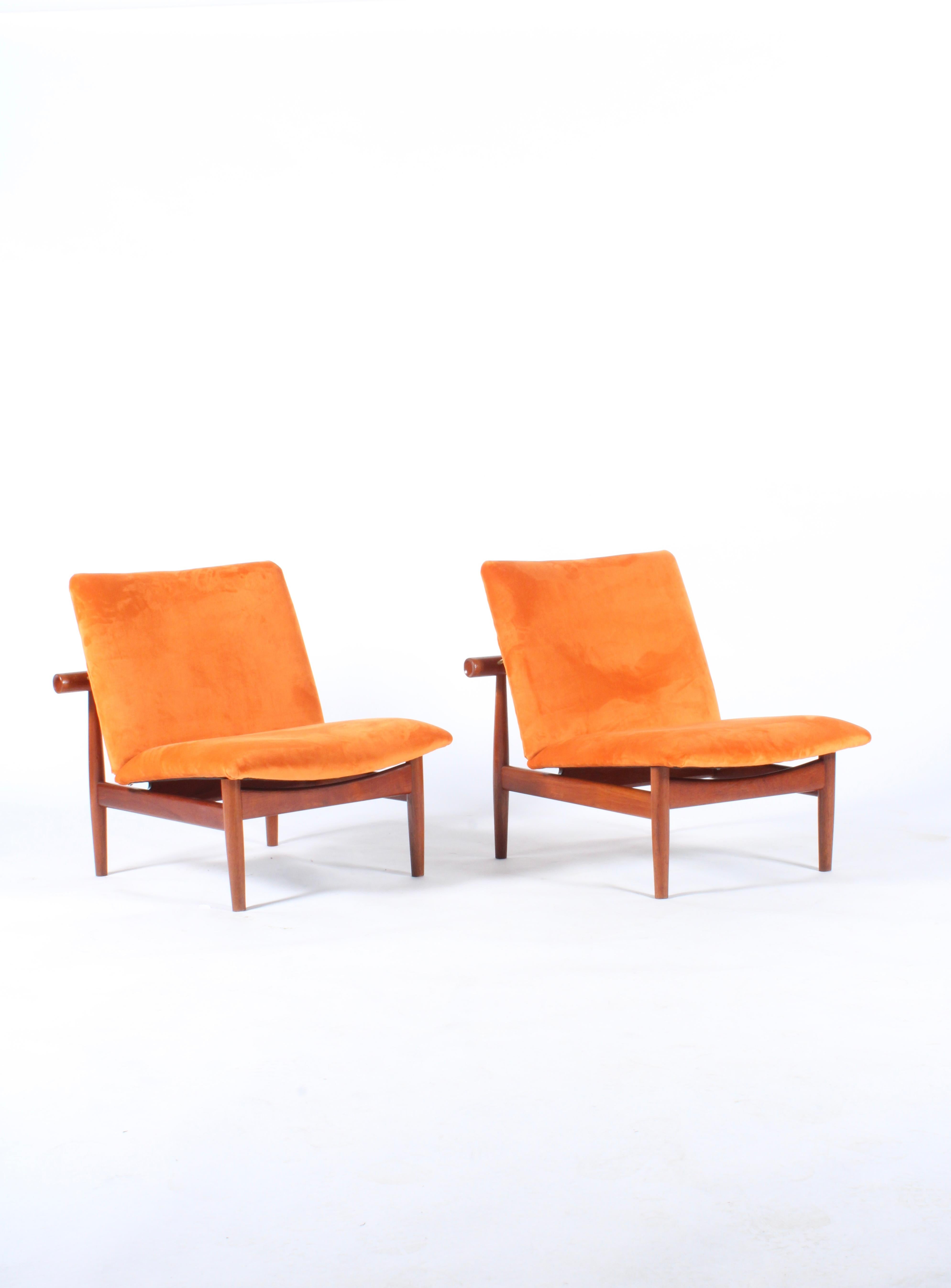 Pair of Iconic Danish Design Japan Chairs by Finn Juhl for France & Daverkosen 9