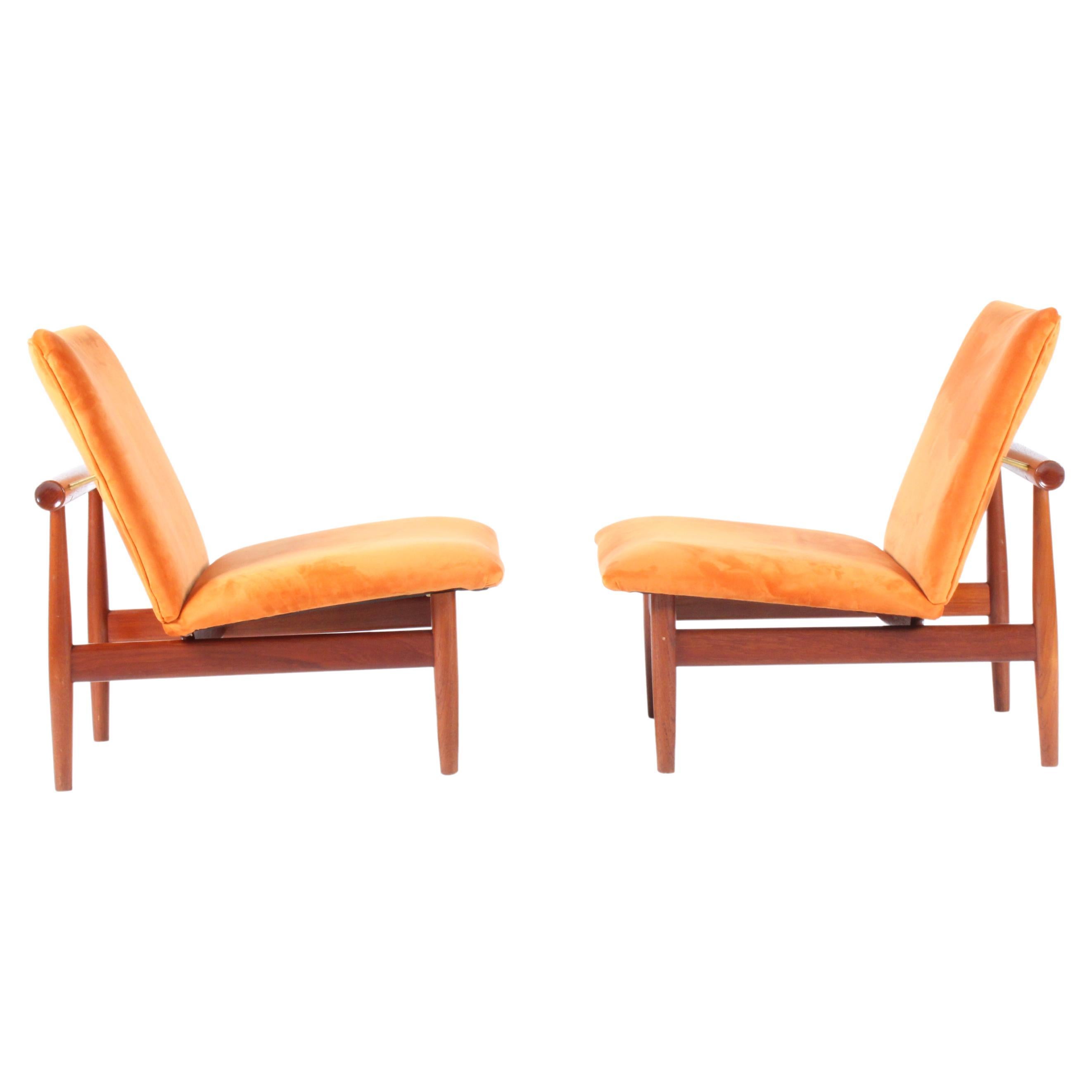 Pair of Iconic Danish Design Japan Chairs by Finn Juhl for France and  Daverkosen