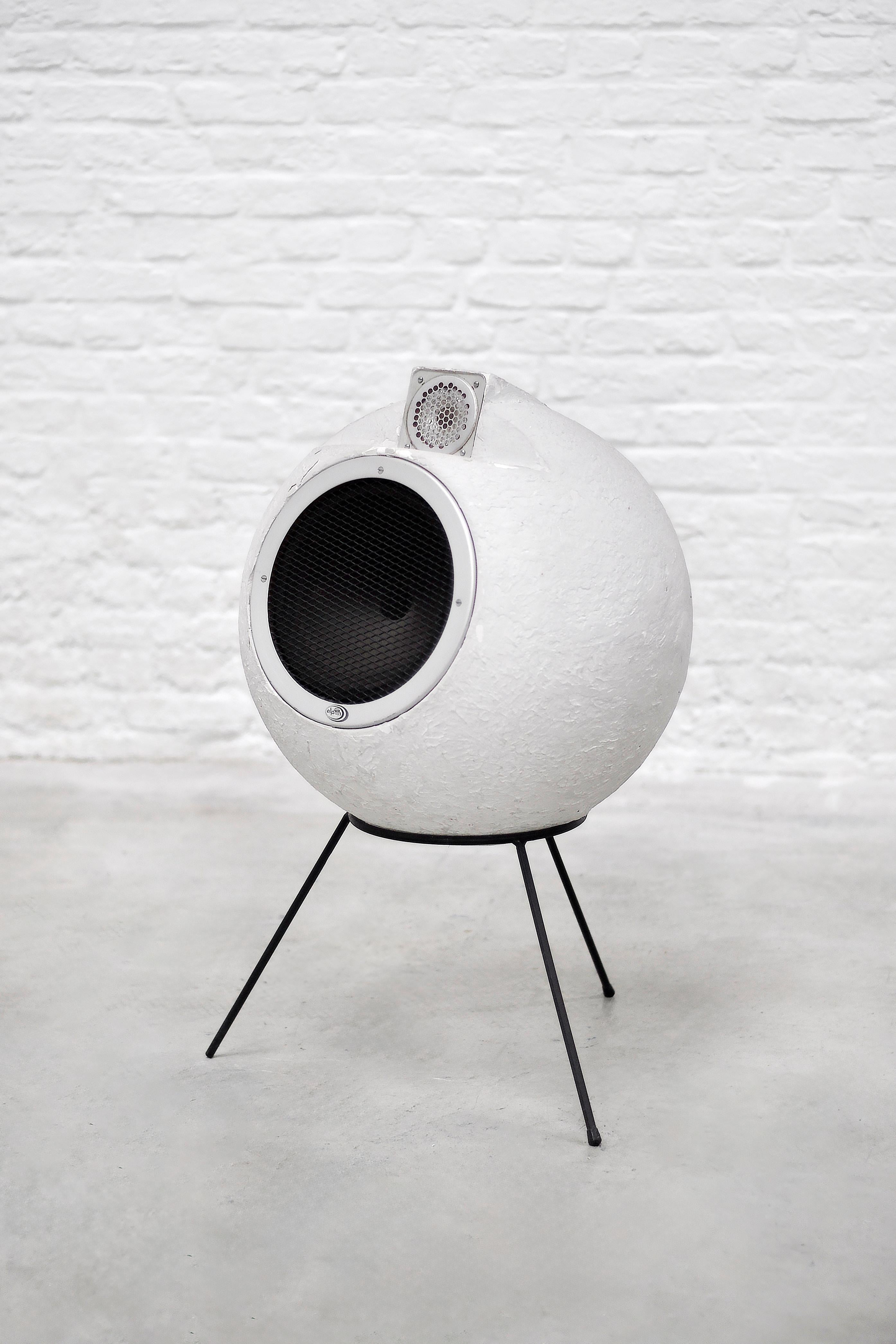 Mid-20th Century Pair Of Iconic Elipson Bs 404 Speakers In Sculptural Fiberglass, France, 1960s