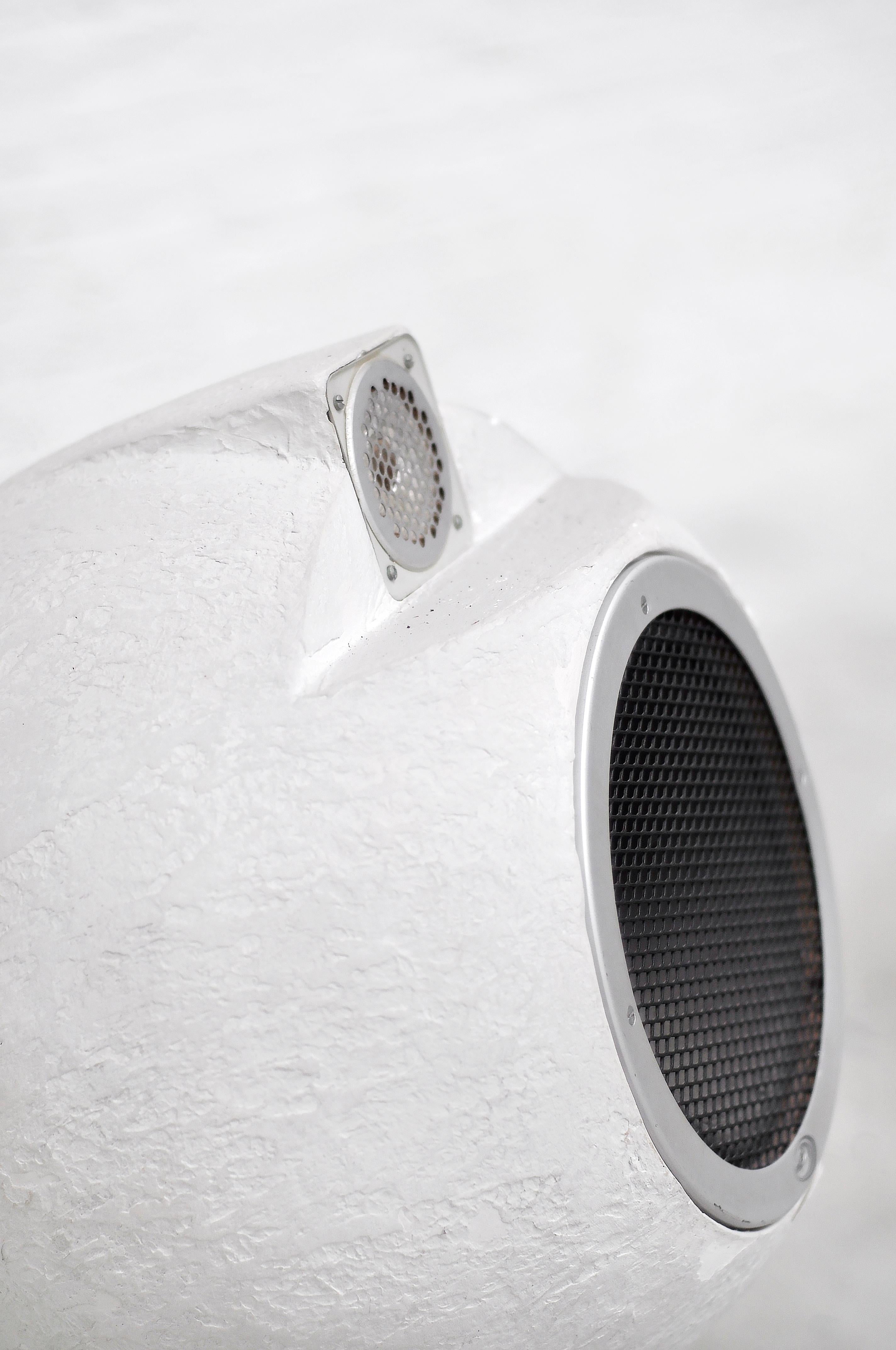 Metal Pair Of Iconic Elipson Bs 404 Speakers In Sculptural Fiberglass, France, 1960s