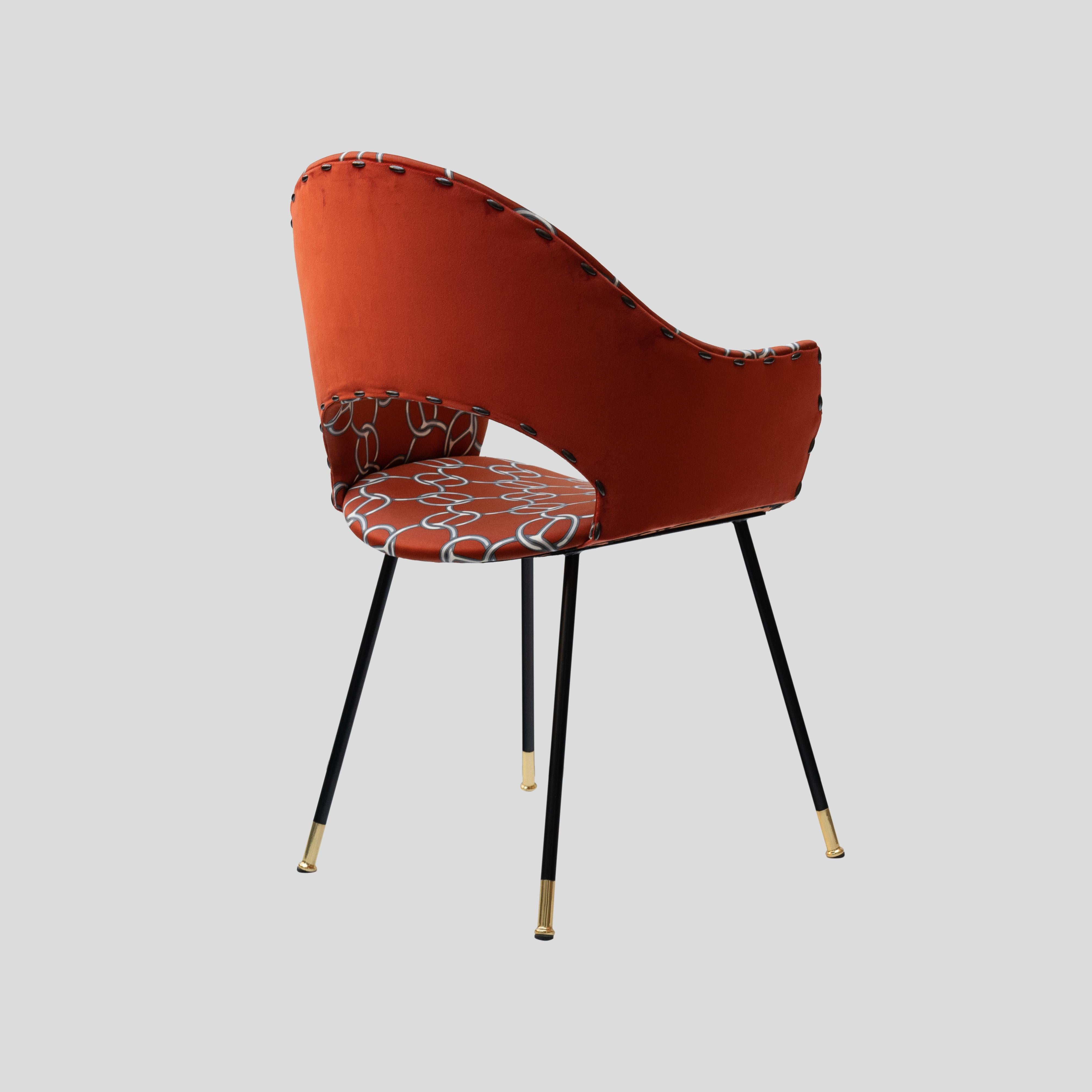 Métal Paire de chaises iconiques à dossier rond avec tissu Hermes. Design/One du milieu du siècle dernier en vente