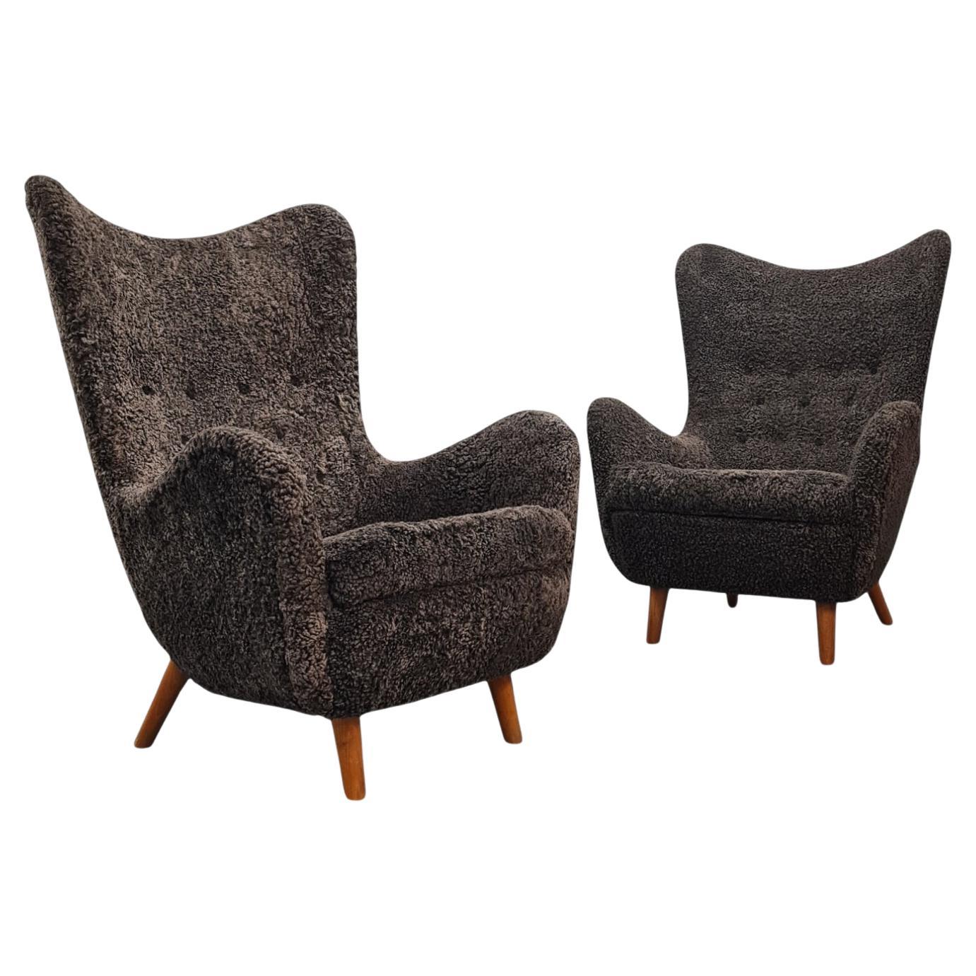 Pair of Iconic Runar Engblom Vaakuna Chairs in Chocolate brown Sheepskin, 1950s