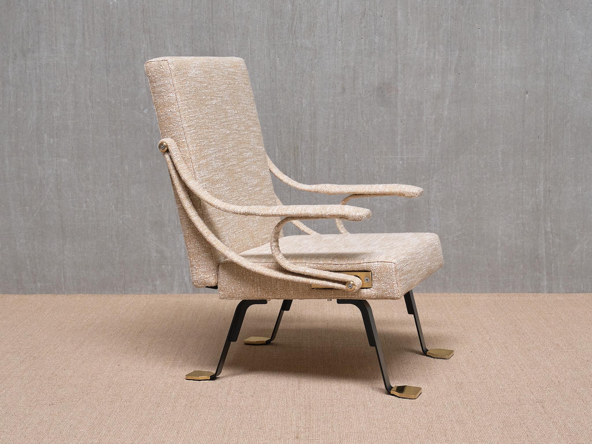 Coppia di poltrone Ignazia Gardella 'Digamma' in tweed beige Métaphores, 2025 in vendita 5