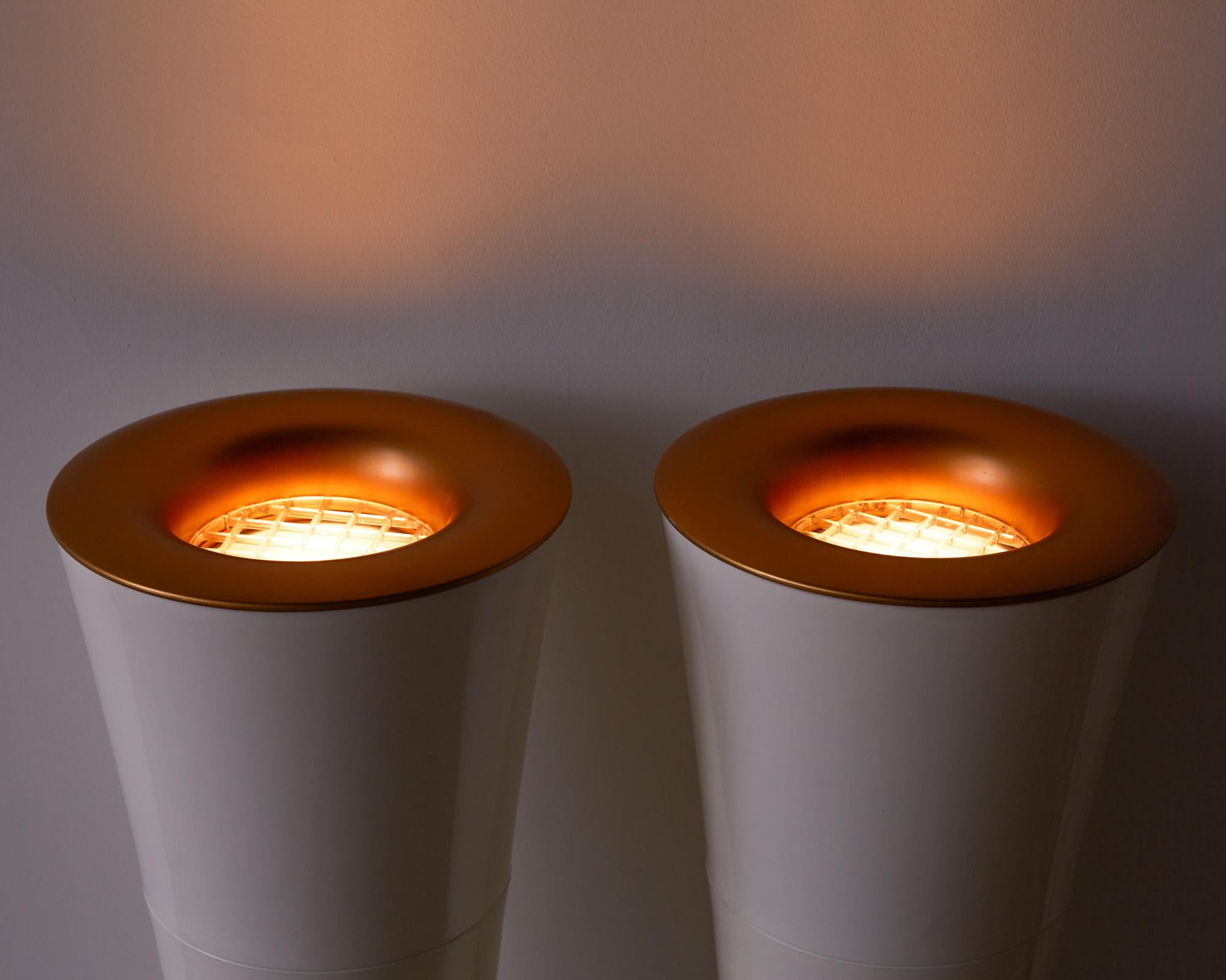 Suédois Paire de lampadaires postmodernes IKEA «kla » en vente