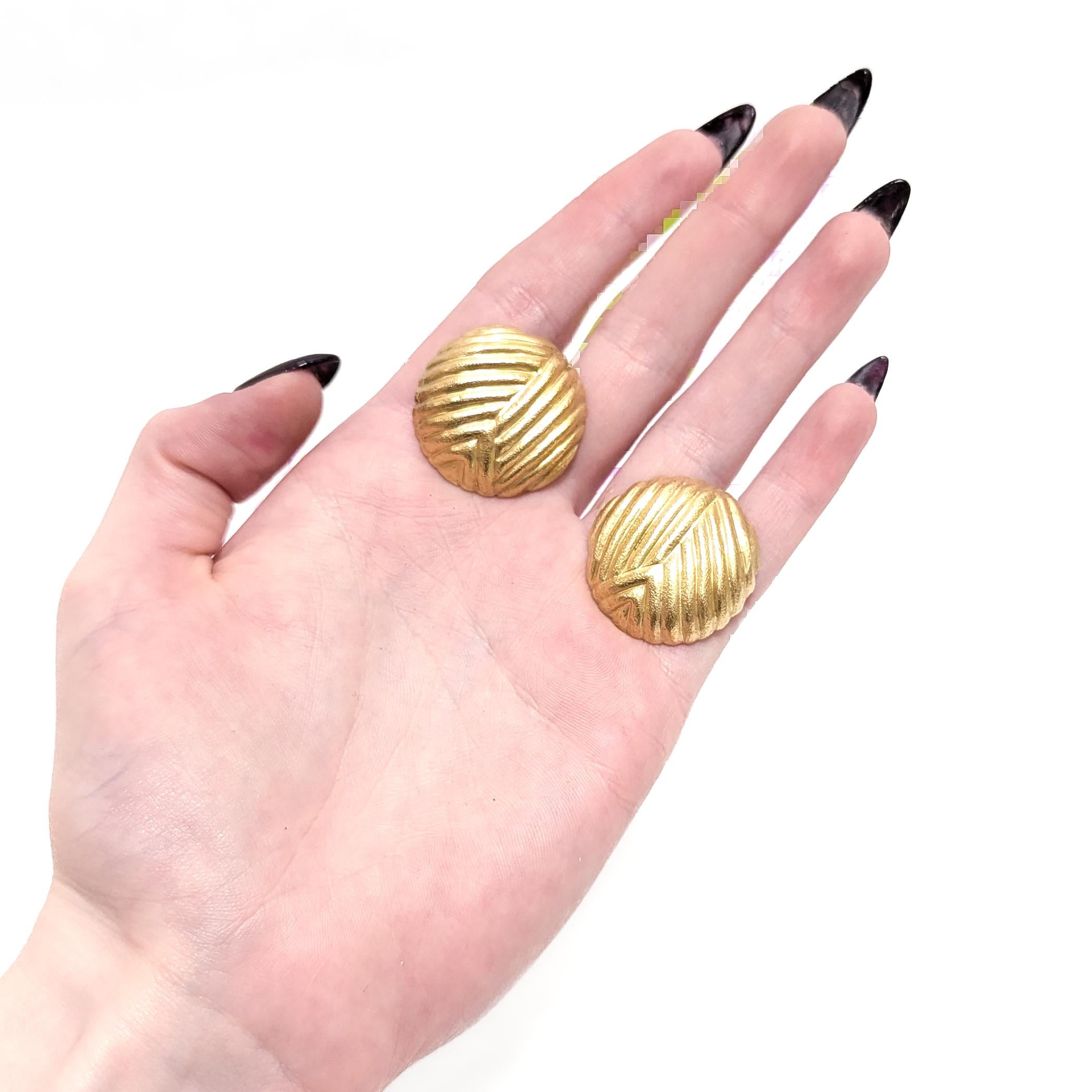 Par de pendientes de oro de alto quilate de estilo minoico/micénico Ilias Lalaounis en Bastante bueno estado para la venta en Philadelphia, PA