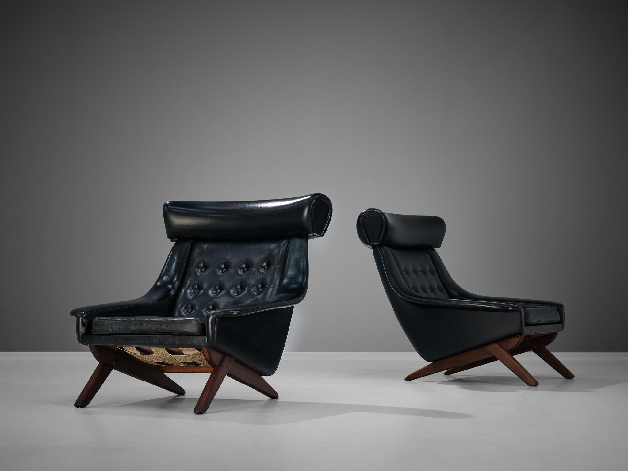 Mid-20th Century Pair of Illum Wikkelsø Easy Chairs in Black Leatherette and Teak
