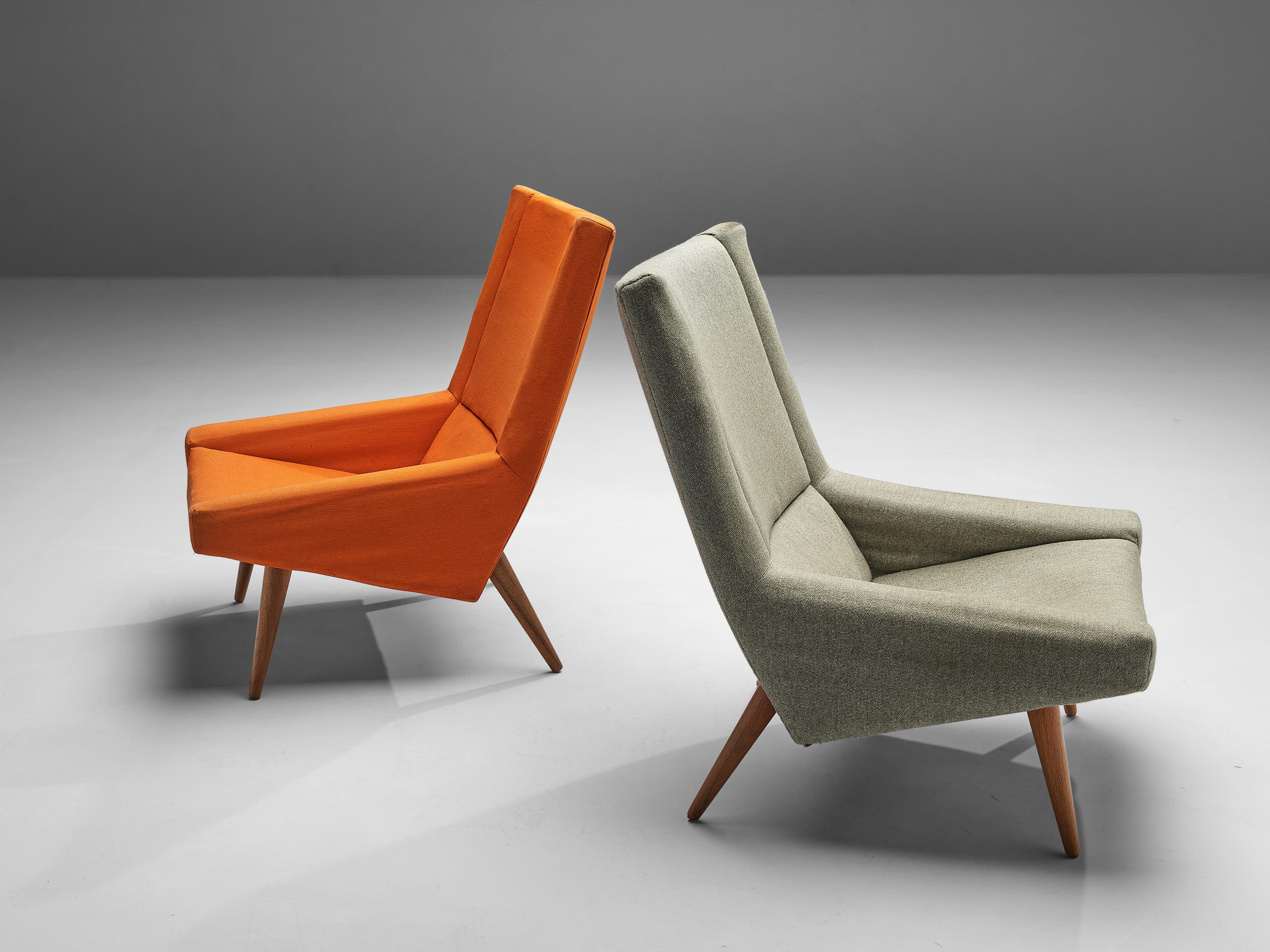 Illum Wikkelsø Pair of Lounge Chairs in Teak and Grey Orange Upholstery  For Sale 5
