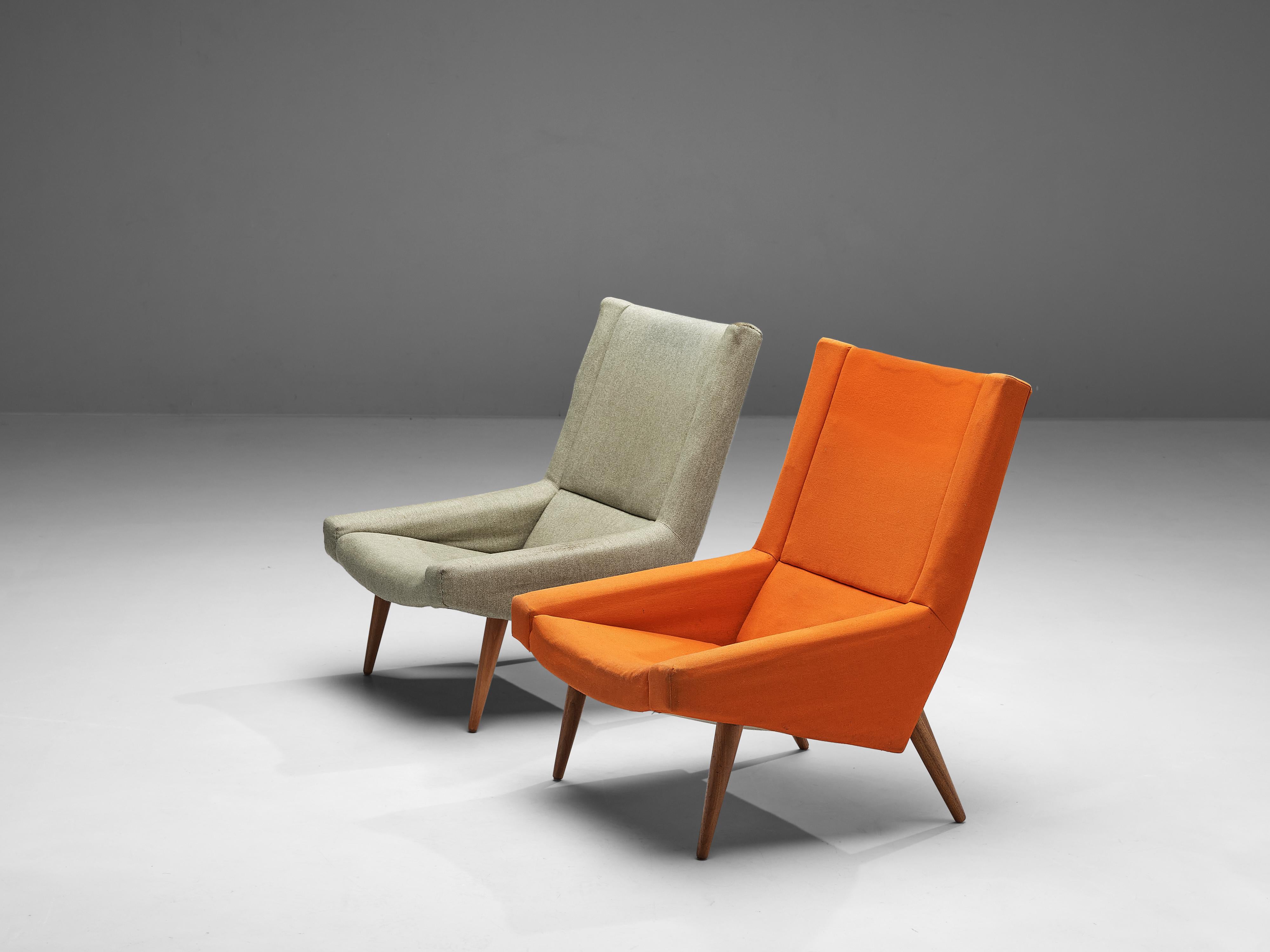 Milieu du XXe siècle Illum Wikkelsø Paire de chaises longues en teck et tapisserie gris orange  en vente