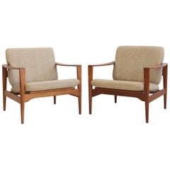 Pair of Illum Wikkelsø Model EK Teak Armchairs with Beige Upholstery