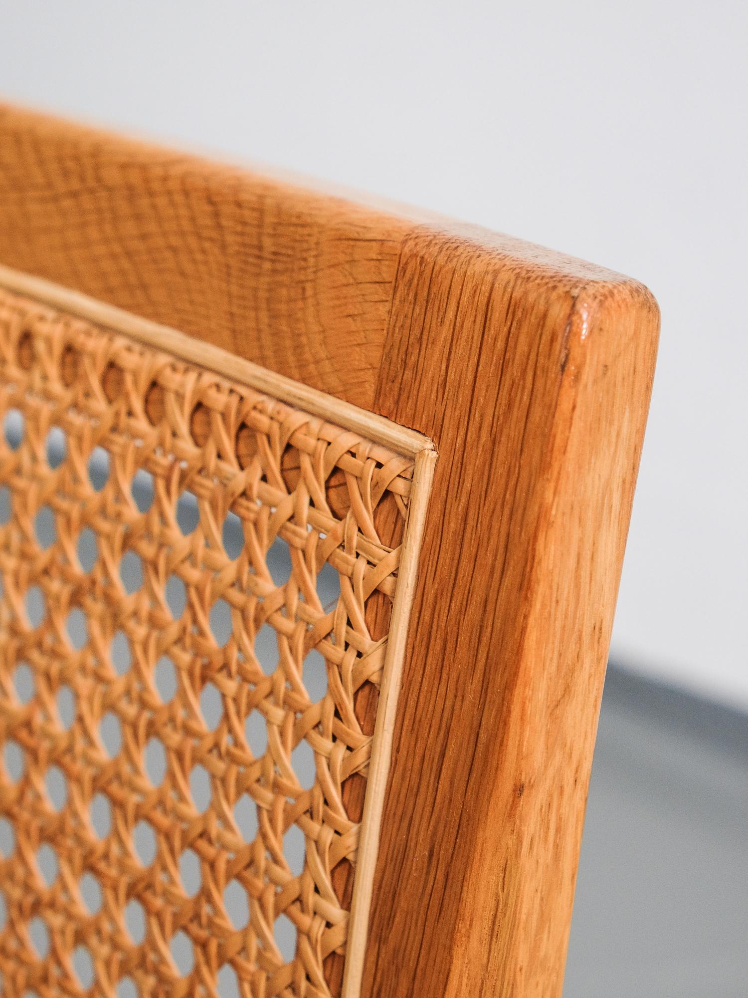 Pair of Illum Wikkelsø 'Plexus' Easy Chairs in Oak and Coqnac Leather, 1960s 5