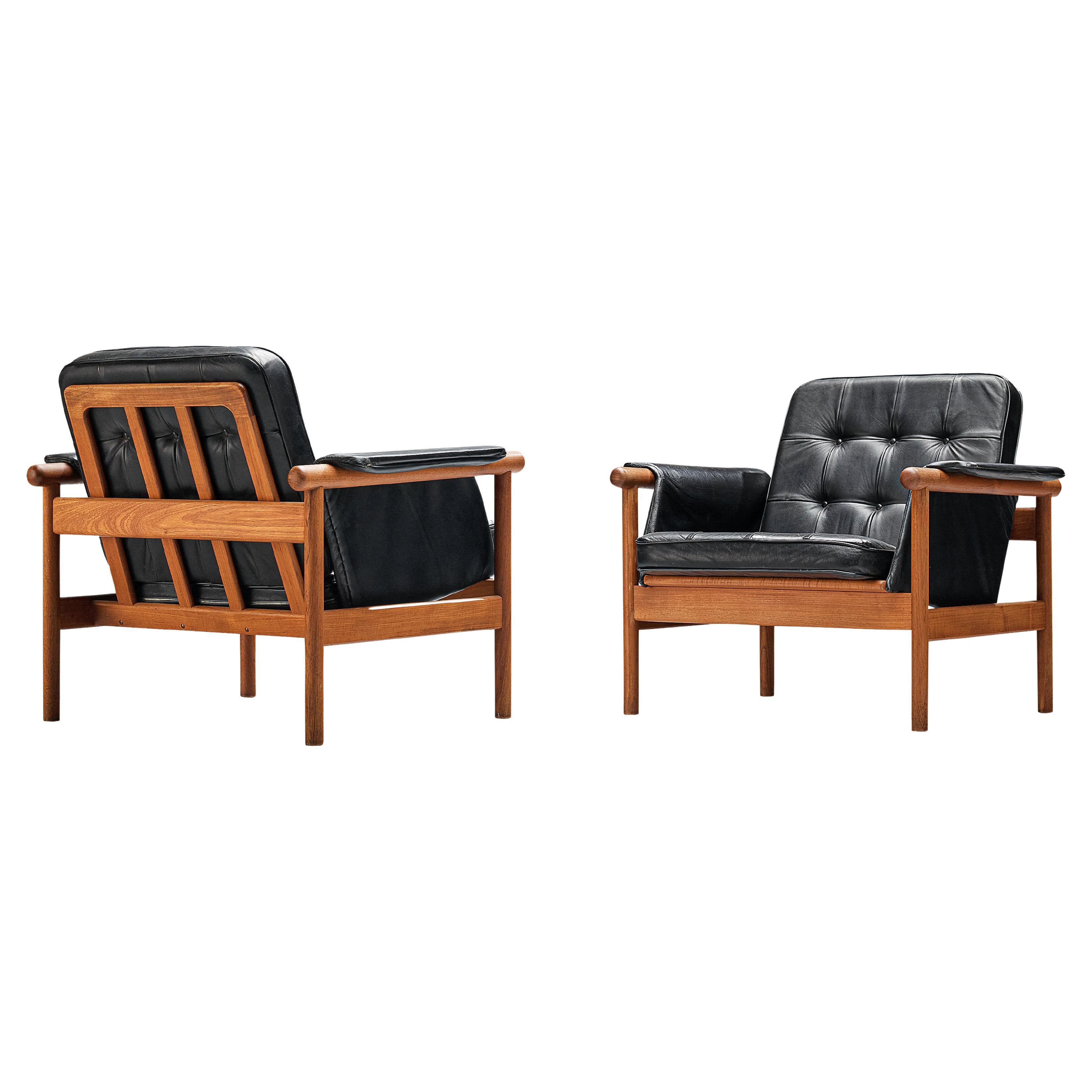 Illum Wikkelsø Pair of 'Wiki' Lounge Chairs in Teak and Black Leather