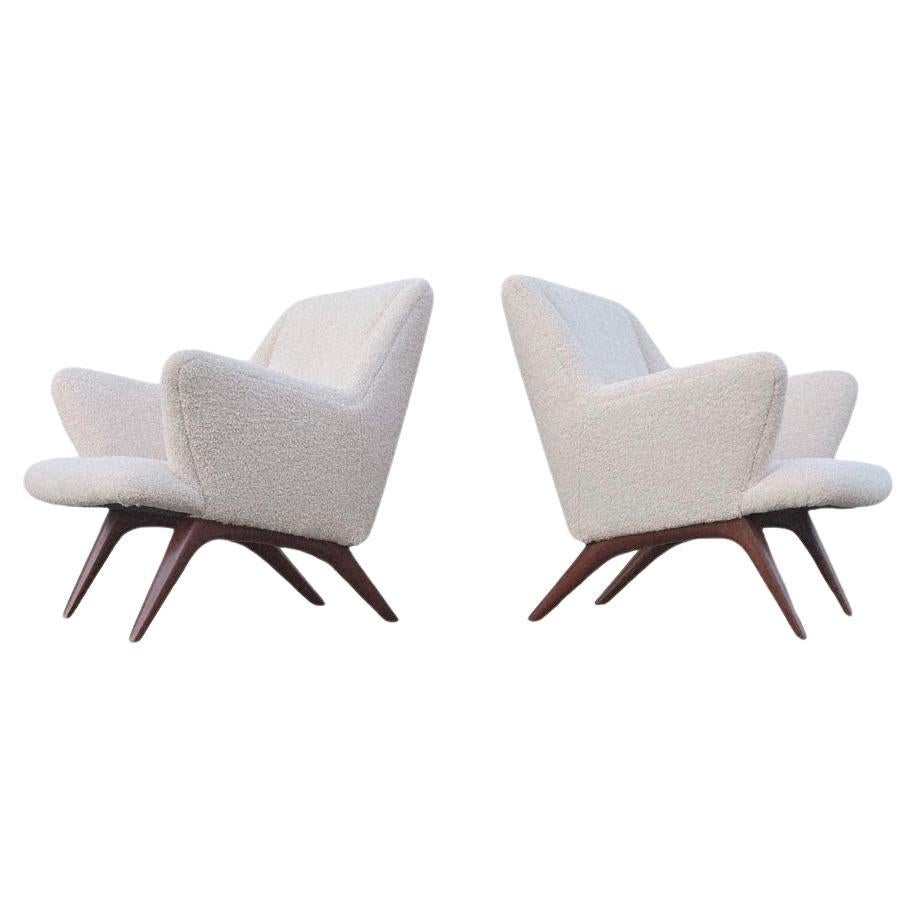 Ein Paar Illum Wikkelso Lounge Chairs für A. Mikael Laursen & Son im Angebot