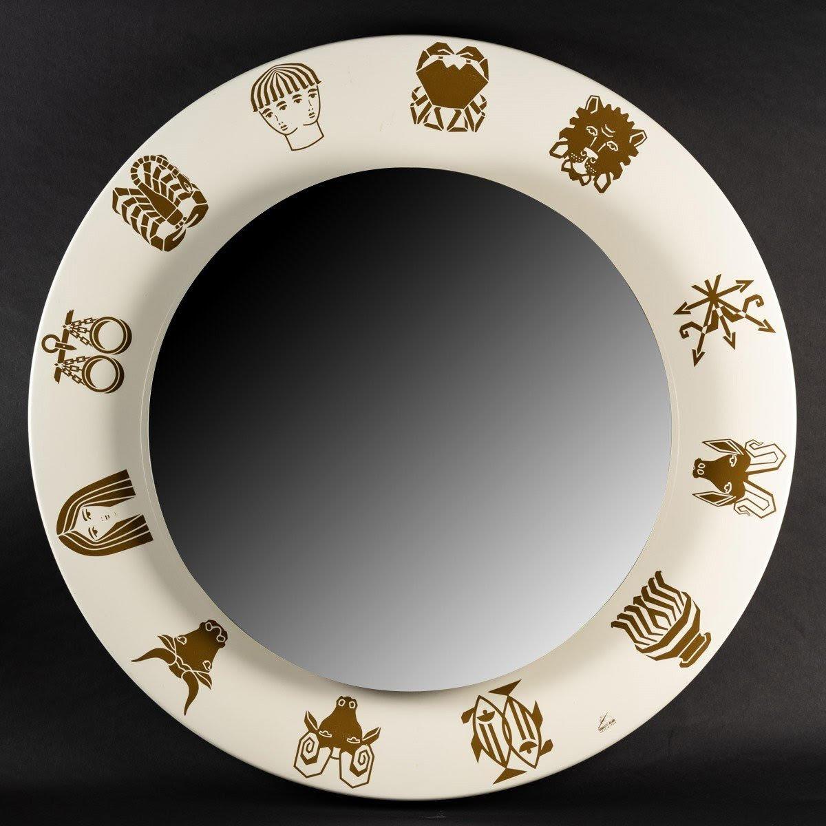 Pair of illuminated mirrors by Benedetto Fornasetti, Circa 1970.

Pair of mirrors by designer Benedetto Fornasetti, illuminated mirrors in white and gold lacquered metal decorated with the twelve signs of the Zodiac, circa 1970.
d: 80cm, d: 13cm