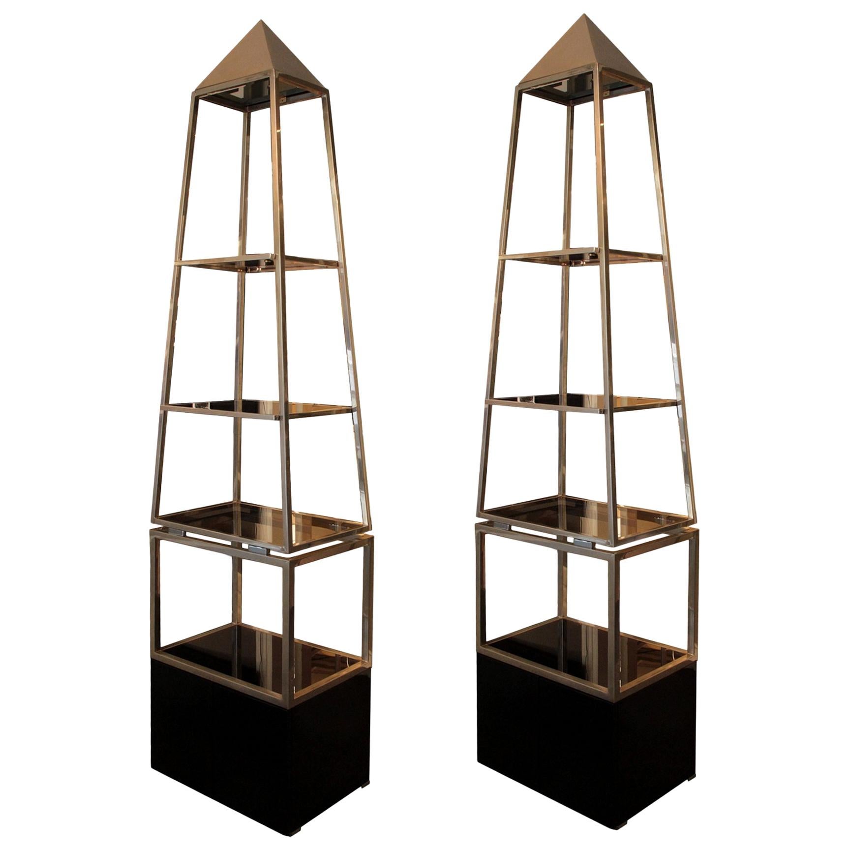 Pair of Illuminating Pyramid-Shaped Shelves, Maison Jansen, circa 1970 For Sale