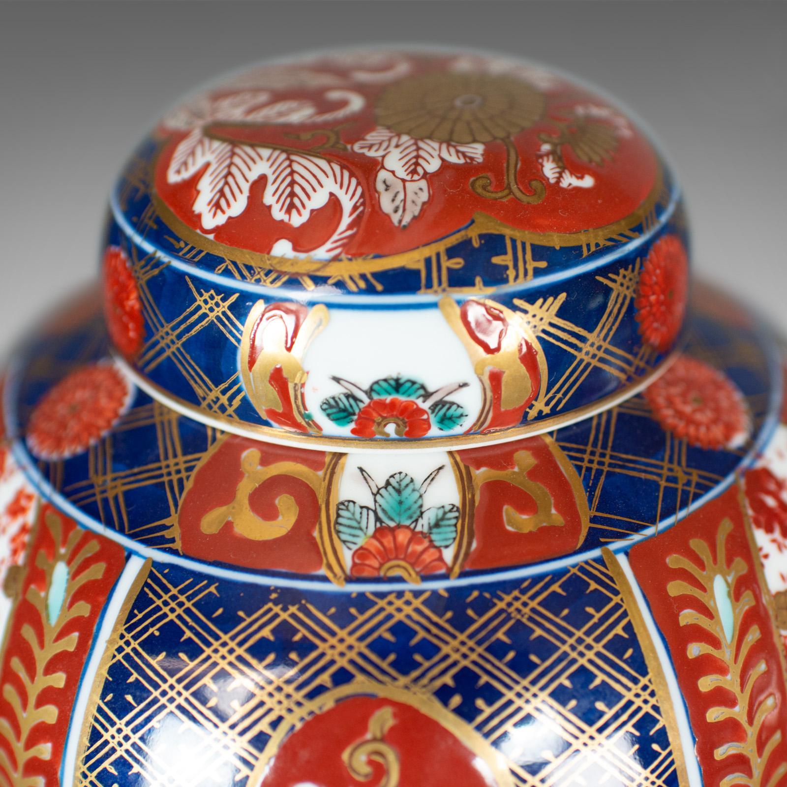 Chinese Export Pair of Imari Ginger Jars, Porcelain Spice Jars, Mid-Late 20th Century