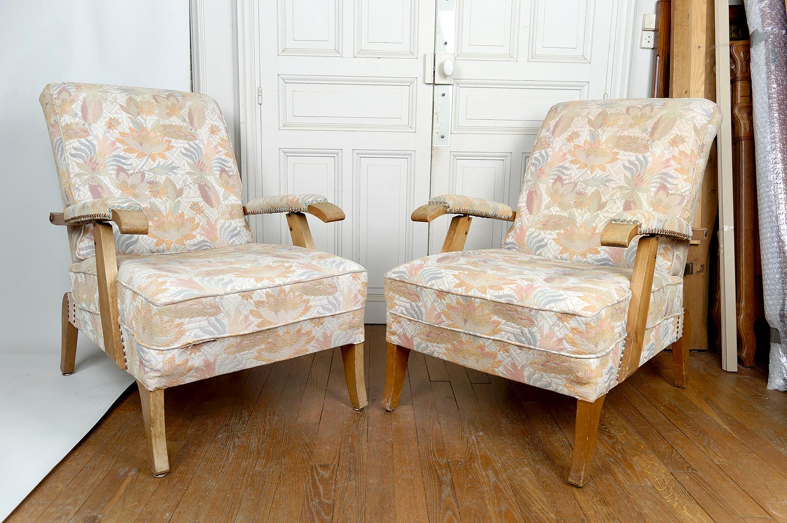 Coppia di importanti poltrone regolabili, design francese, CIRCA 1950

Ti presentiamo questa rara ed elegante coppia di poltrone regolabili, un complemento perfetto per elevare qualsiasi interno.


Design francese degli anni '50: 
Un mix di comfort