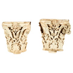 Pair of Important Capitals in White Marble in the Corinthian Style 15th Century