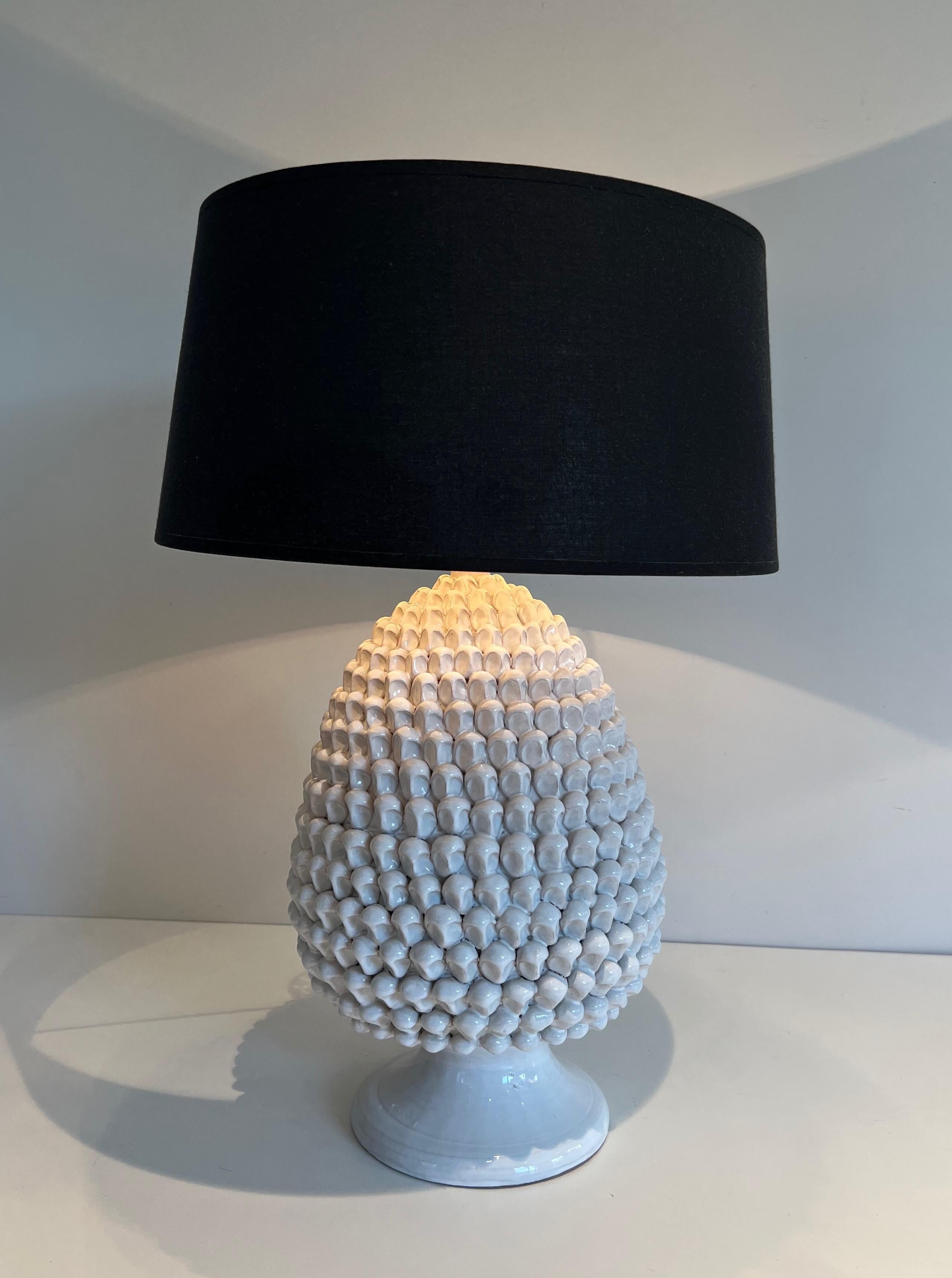 Mid-Century Modern Paire d'importantes lampes de table en céramique vers 1970 en vente