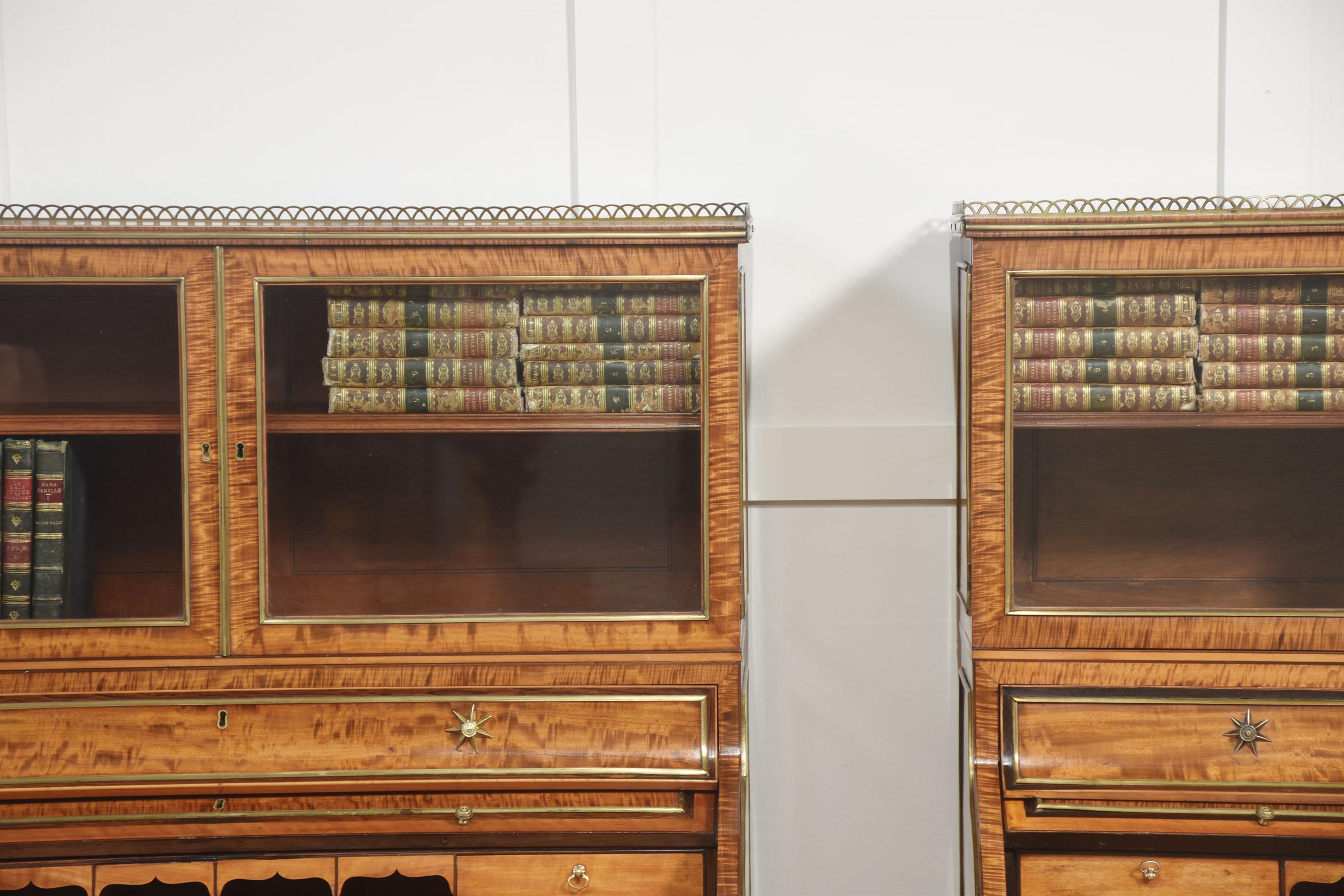 Pareja de importantes armarios cilíndricos georgianos de madera satinada en Bueno estado para la venta en Cheshire, GB
