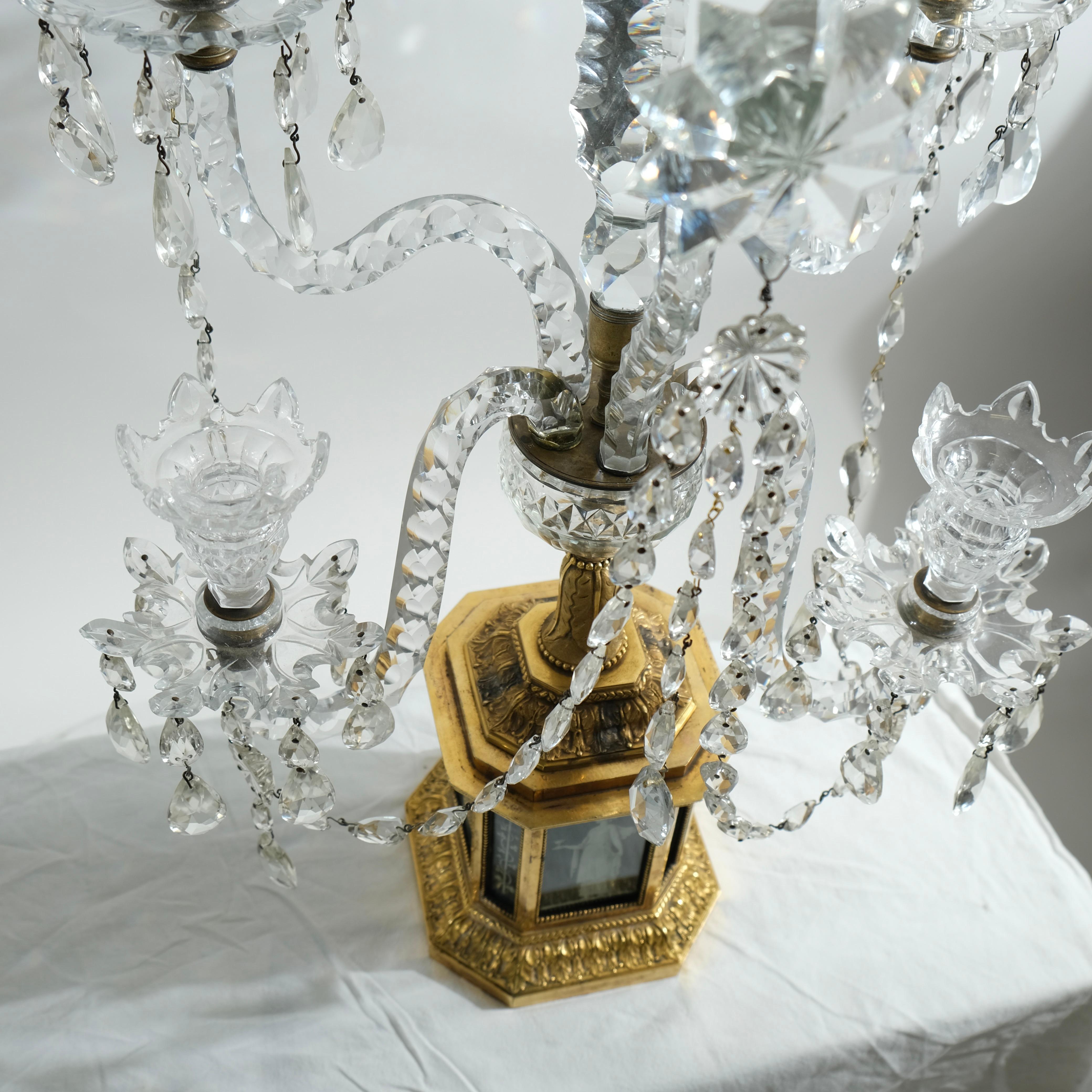 Paire d'importants candélabres en bronze doré avec bras en cristal taillé, années 1780 4