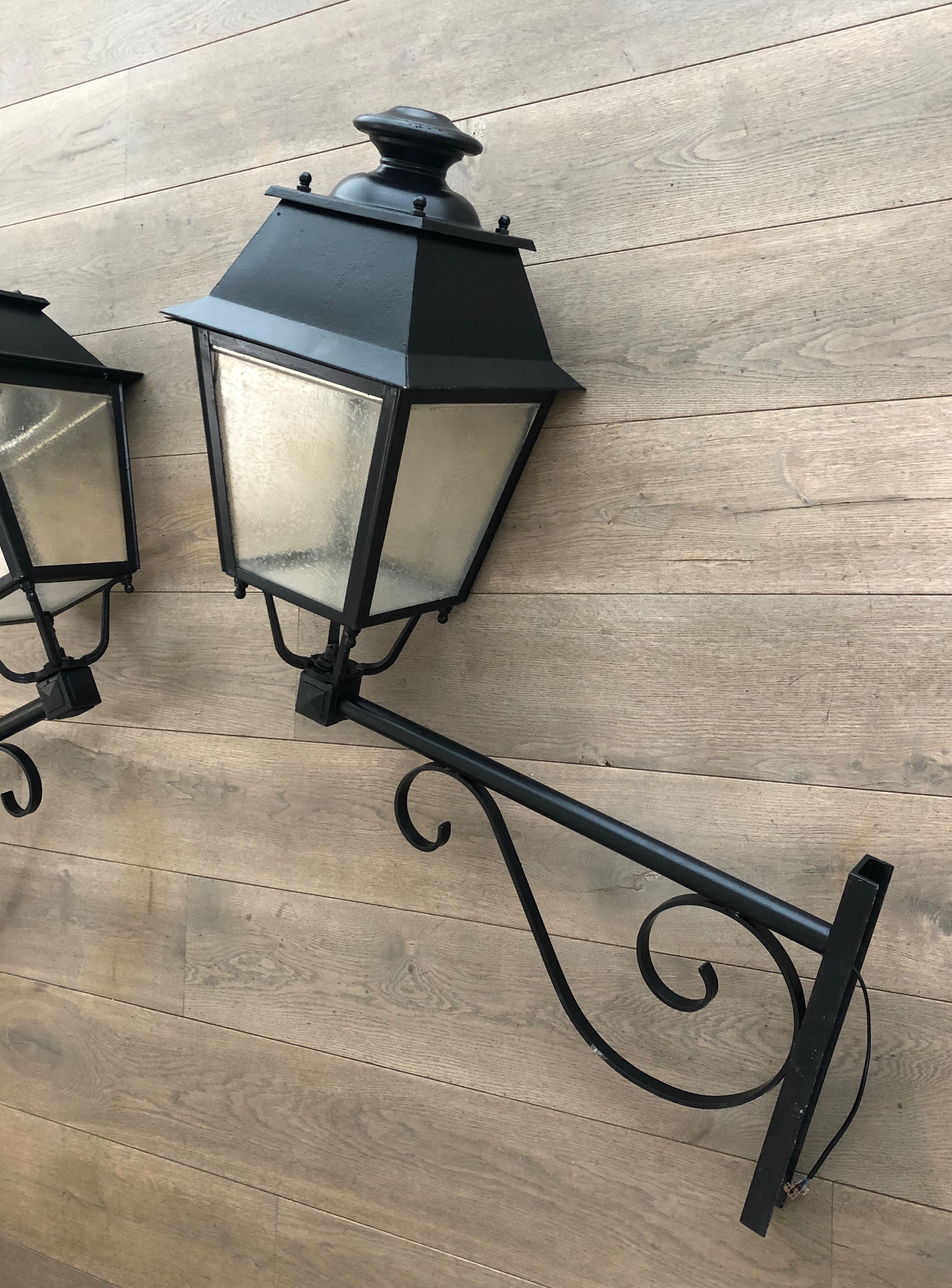 Pair of Important Iron Outside Lanterns on Brackets For Sale 8