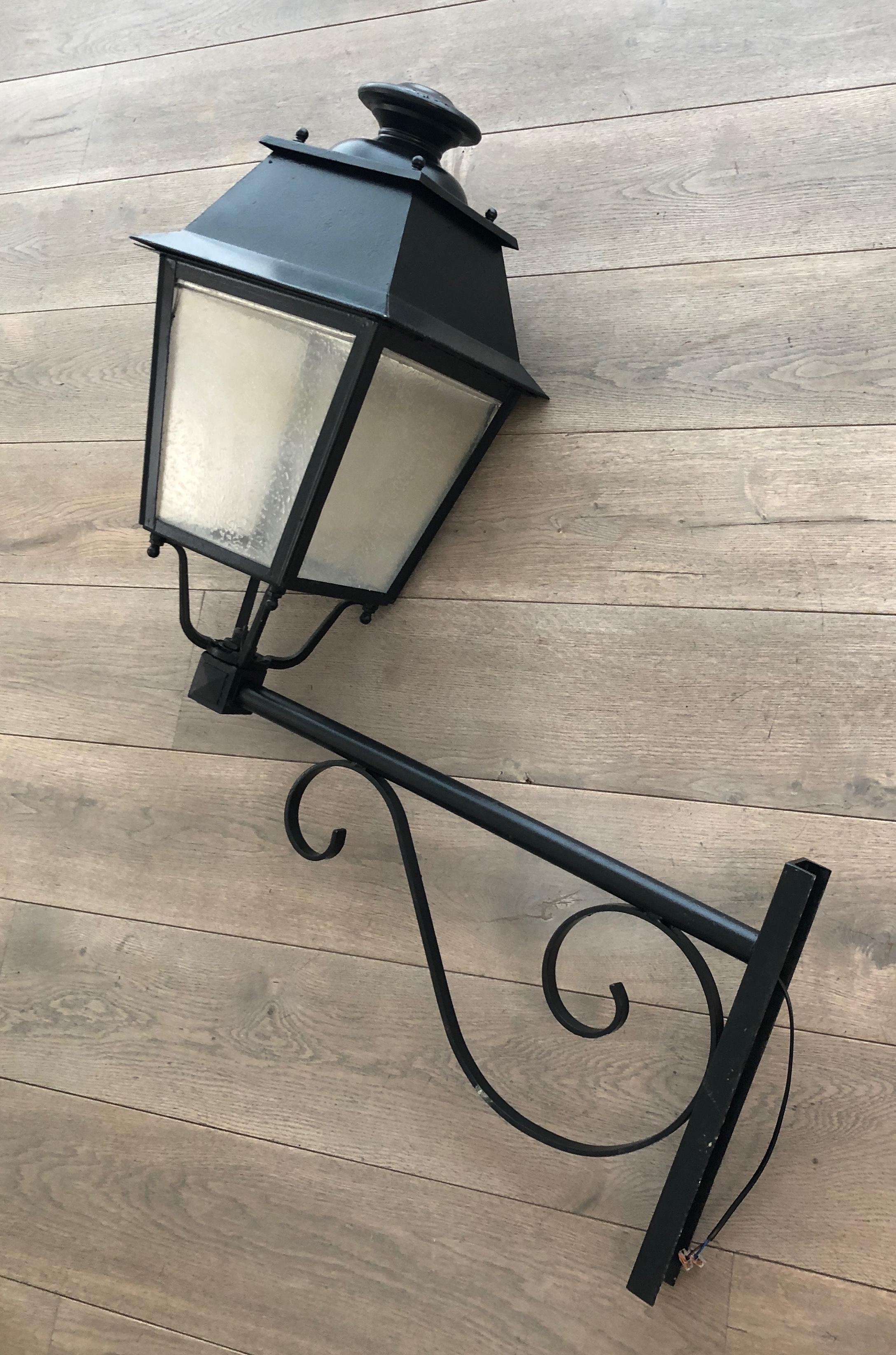 Pair of Important Iron Outside Lanterns on Brackets For Sale 11