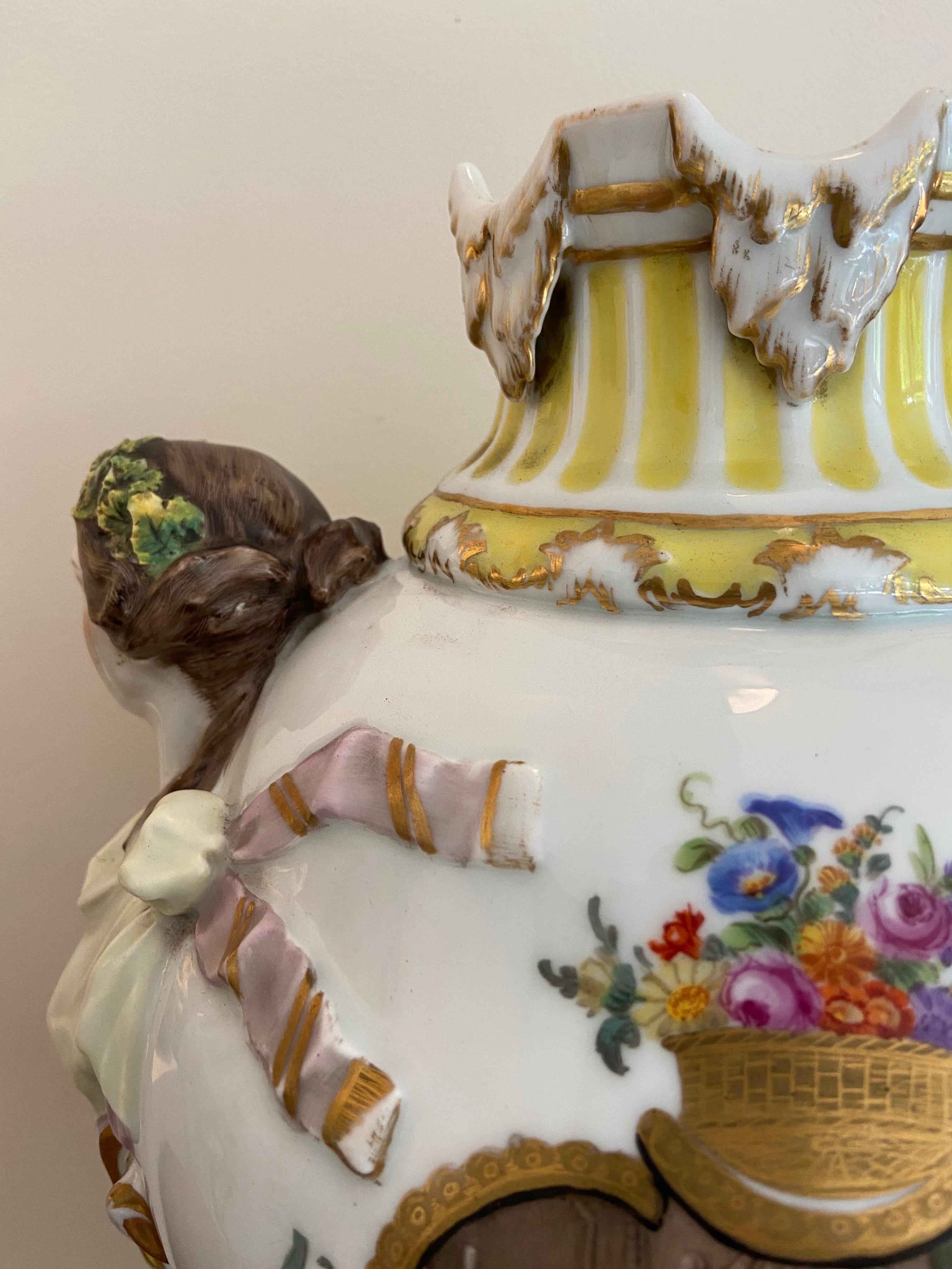 Paar bedeutende Porzellanvasen mit weiblichen Kpfen von Augustus Rex fr Meissen im Angebot 3