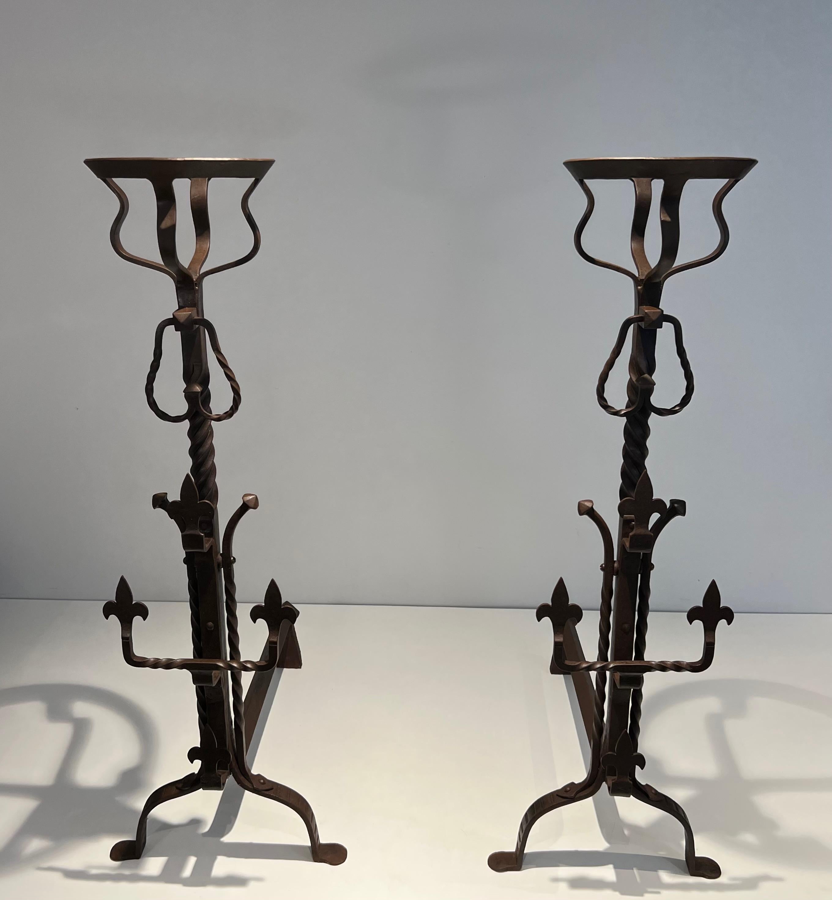 Pair of important wrought iron landiers. French work in the Gothic Style. C 1900 In Good Condition For Sale In Marcq-en-Barœul, Hauts-de-France