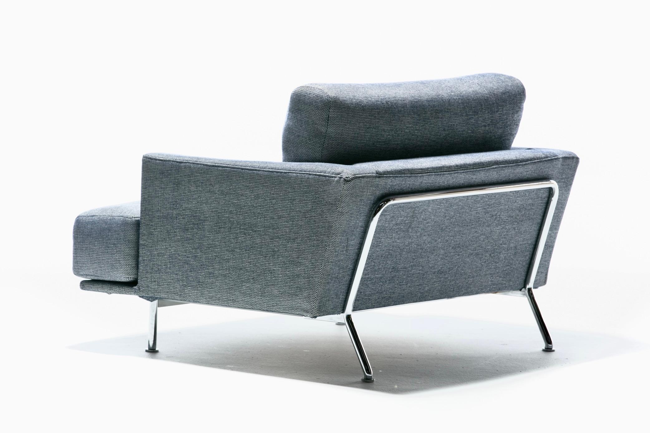 Upholstery Pair of Imported Italian Modern Cassina 253 Nest Lounge Chairs by Piero Lissoni 