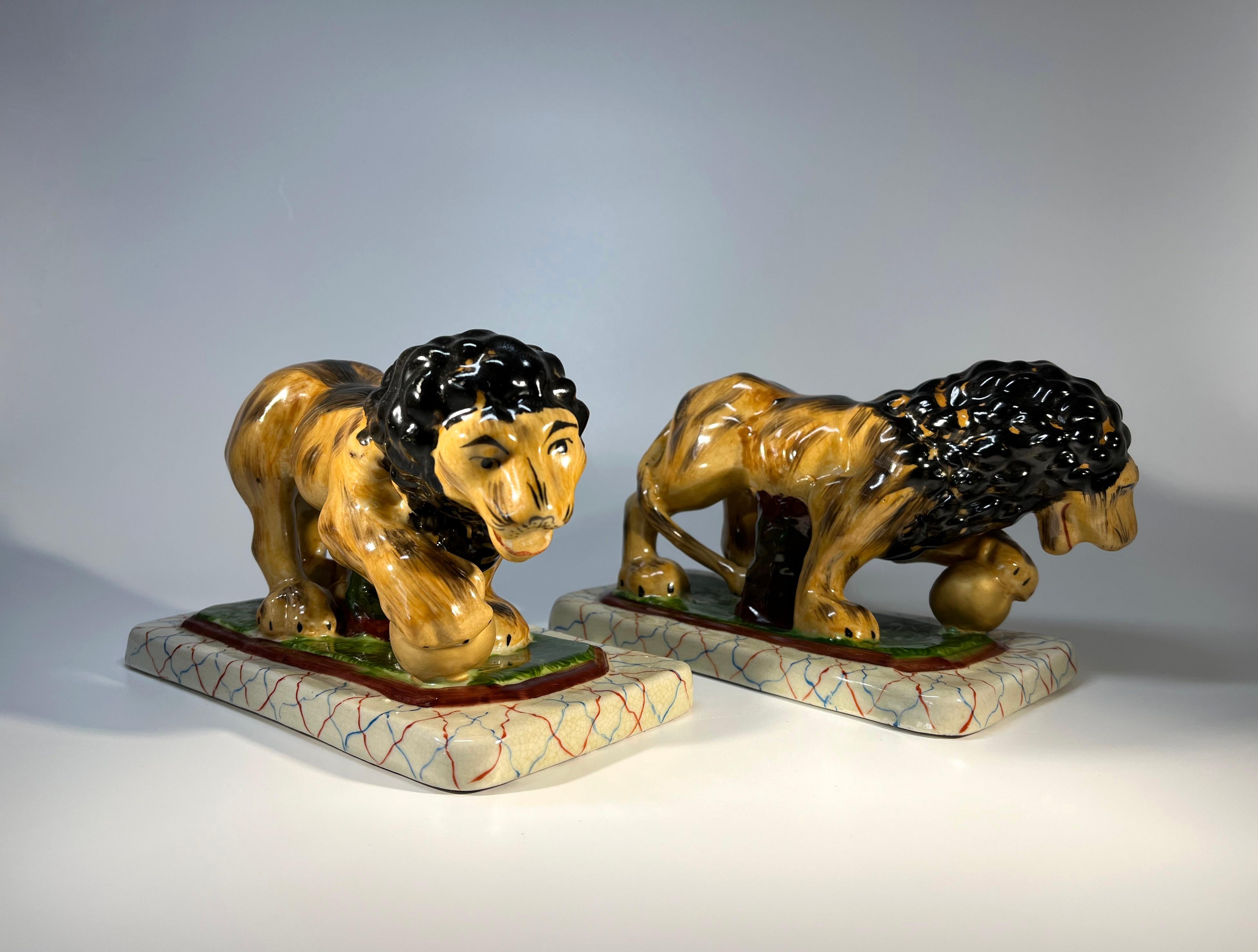 Pair Of Impressive Medici Lions In Staffordshire Pottery Antique Style For Sale 3