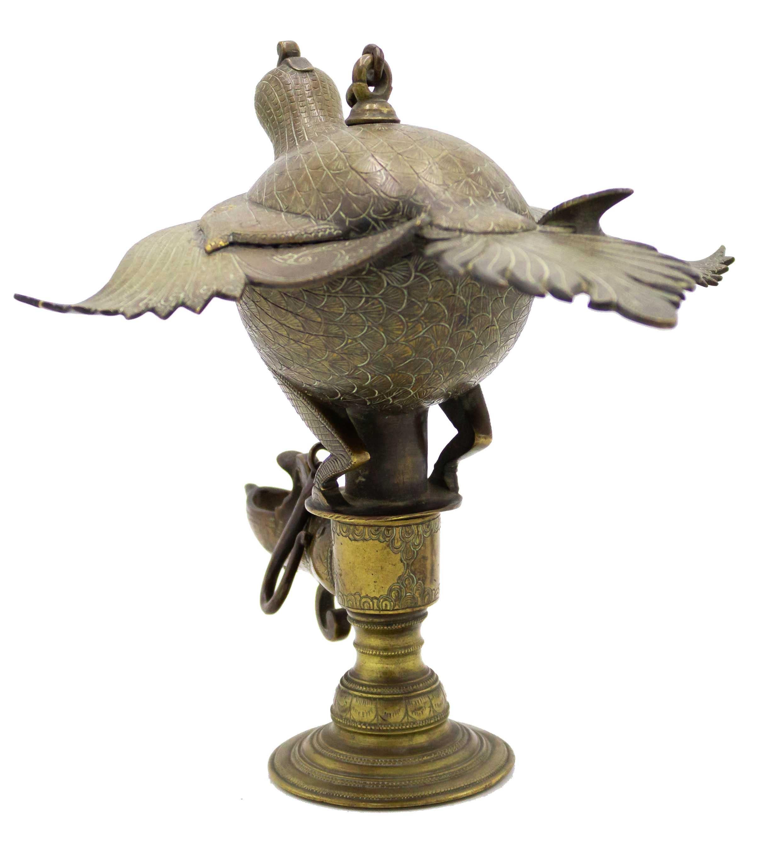 20th Century Pair of Indian Deccan Hanging Bronze Oil Lamps in the Shape of Birds