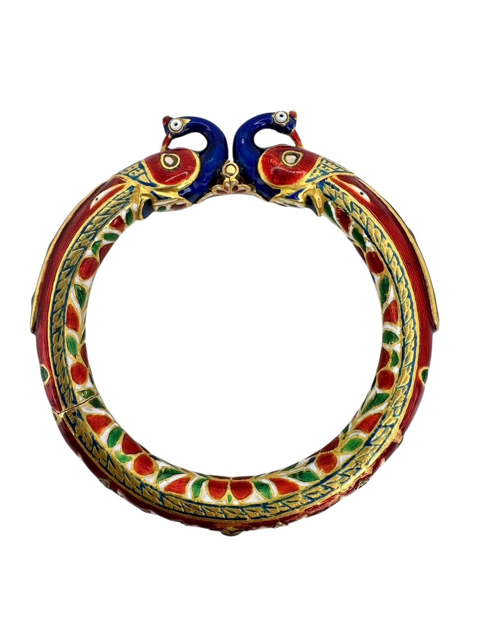 Paire de bracelets indiens en or, émail et diamants à motif animal Unisexe en vente