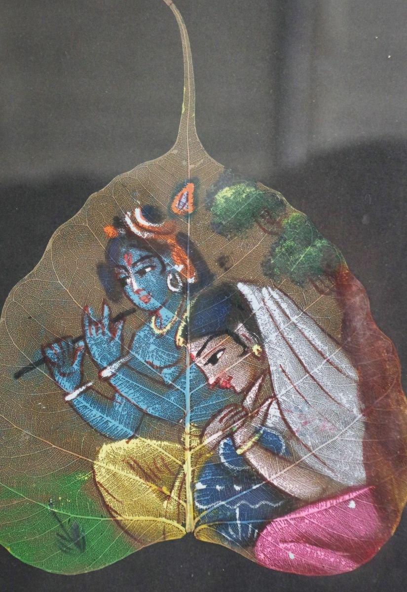 Late 20th Century Pair of Indian Paintings on Leaves - 1970s For Sale