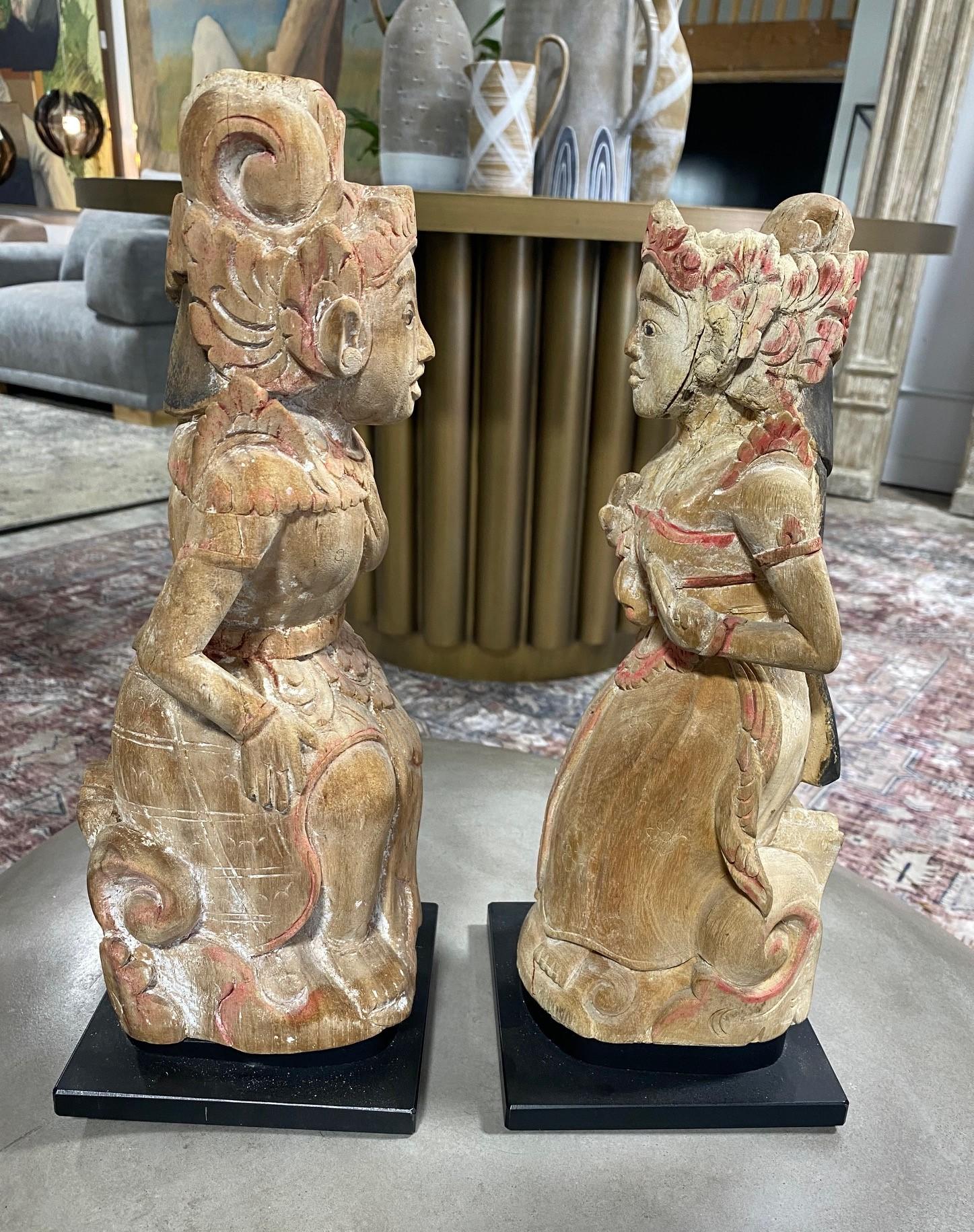 indonesian carved wooden figures
