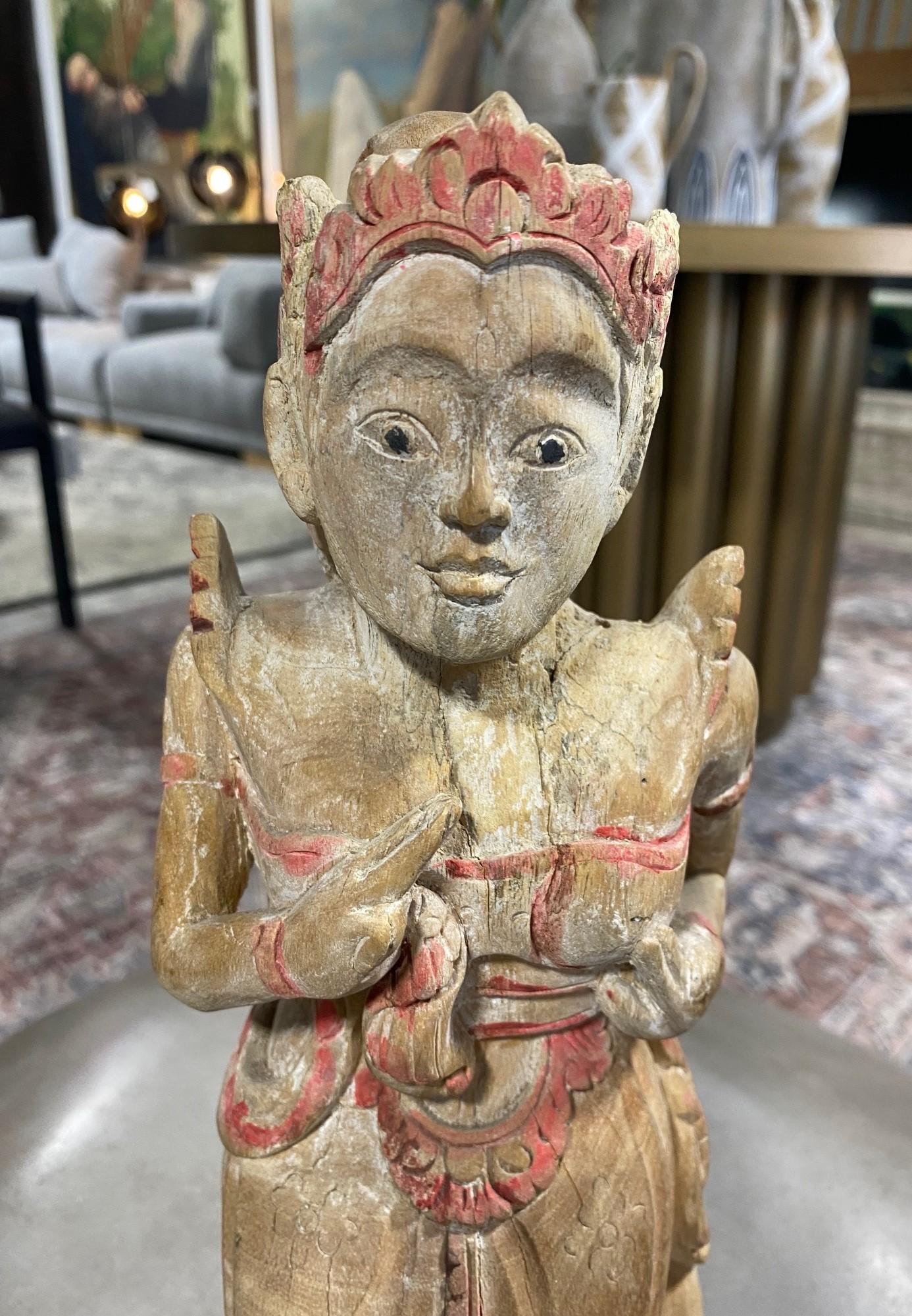Pair of Indonesian Balinese Wood Carved Devotional Temple Shrine Sculptures 1950 In Good Condition For Sale In Studio City, CA