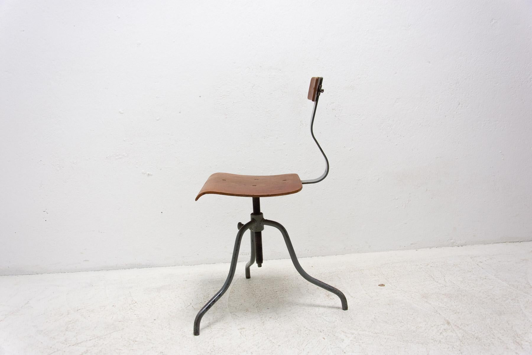 Pair of Industrial Adjustable Desk Chairs, 1960´s 7