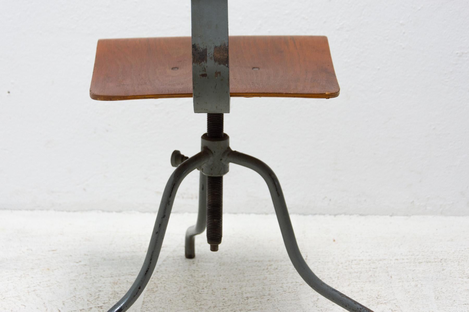 Pair of Industrial Adjustable Desk Chairs, 1960´s 10