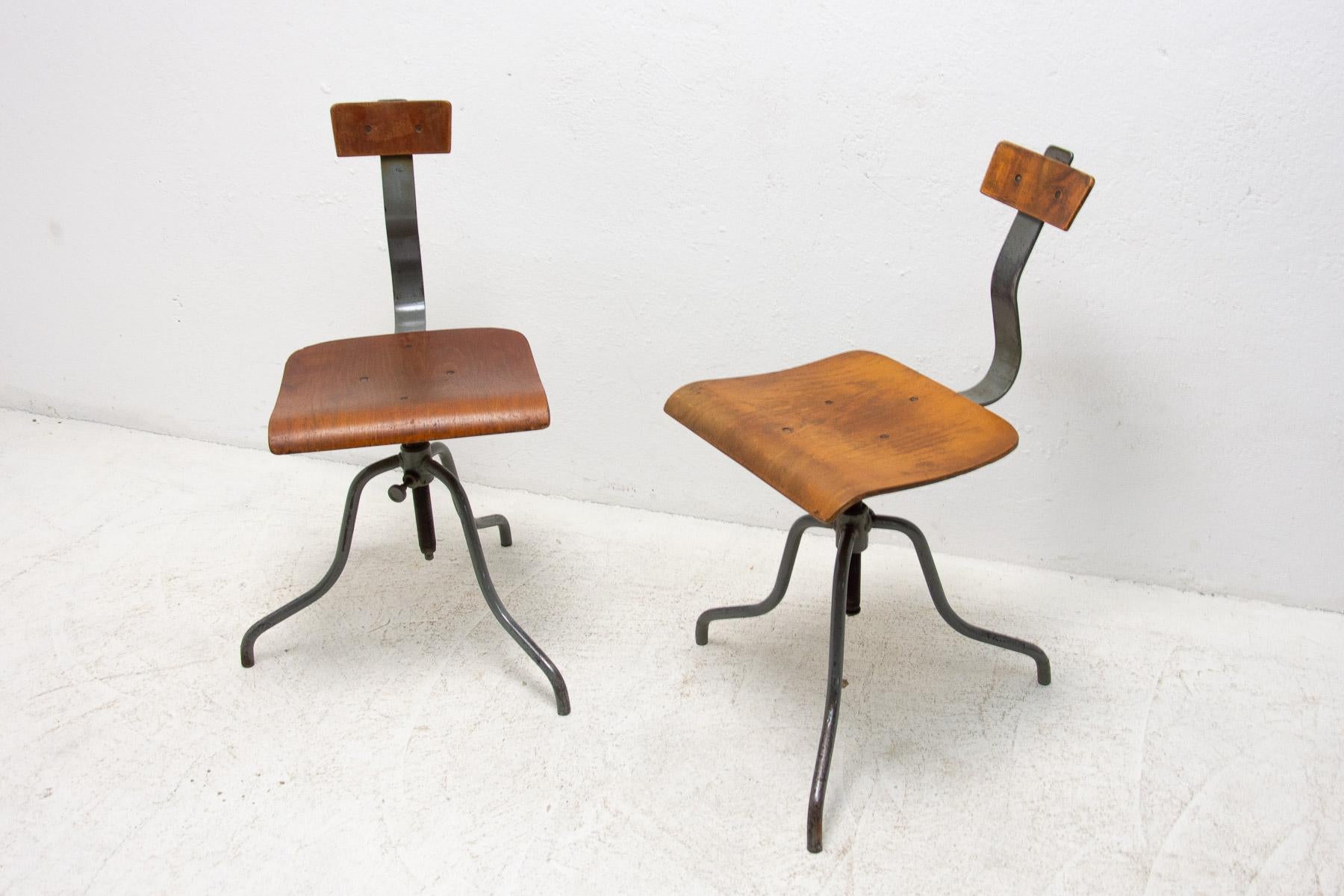 Pair of Industrial Adjustable Desk Chairs, 1960´s In Good Condition In Prague 8, CZ