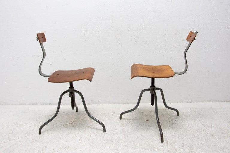 Pair of Industrial Adjustable Desk Chairs, 1960´s For Sale 1
