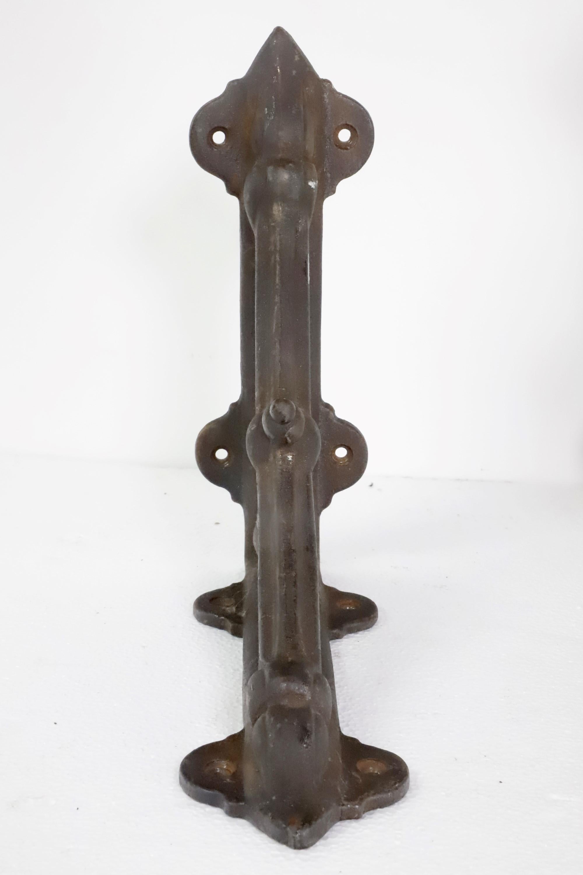 cast iron shelf braces