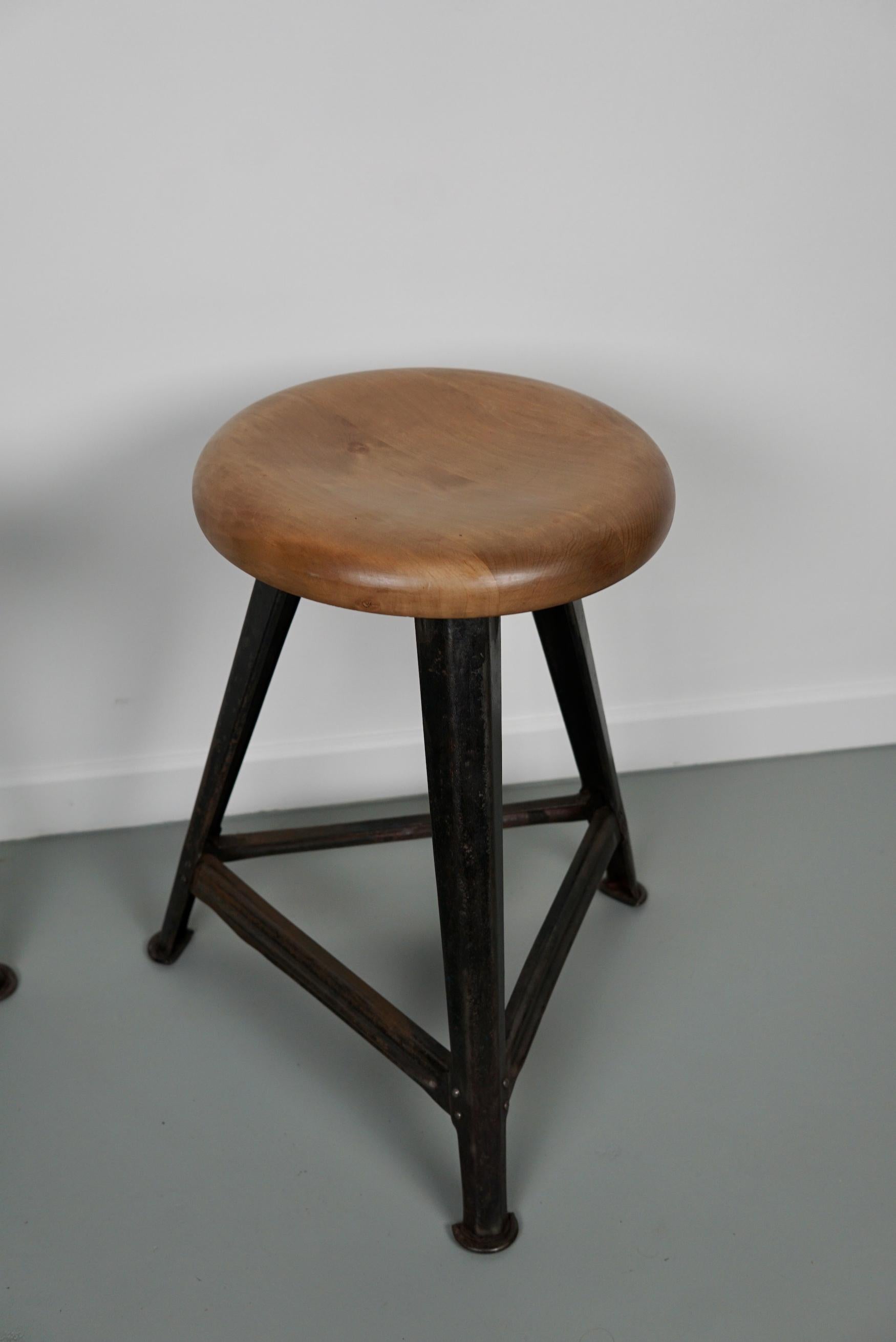 Pair of Industrial Steel Factory Stools by Rowac Robert Wagner Chemnitz, 1930s In Good Condition For Sale In Nijmegen, NL