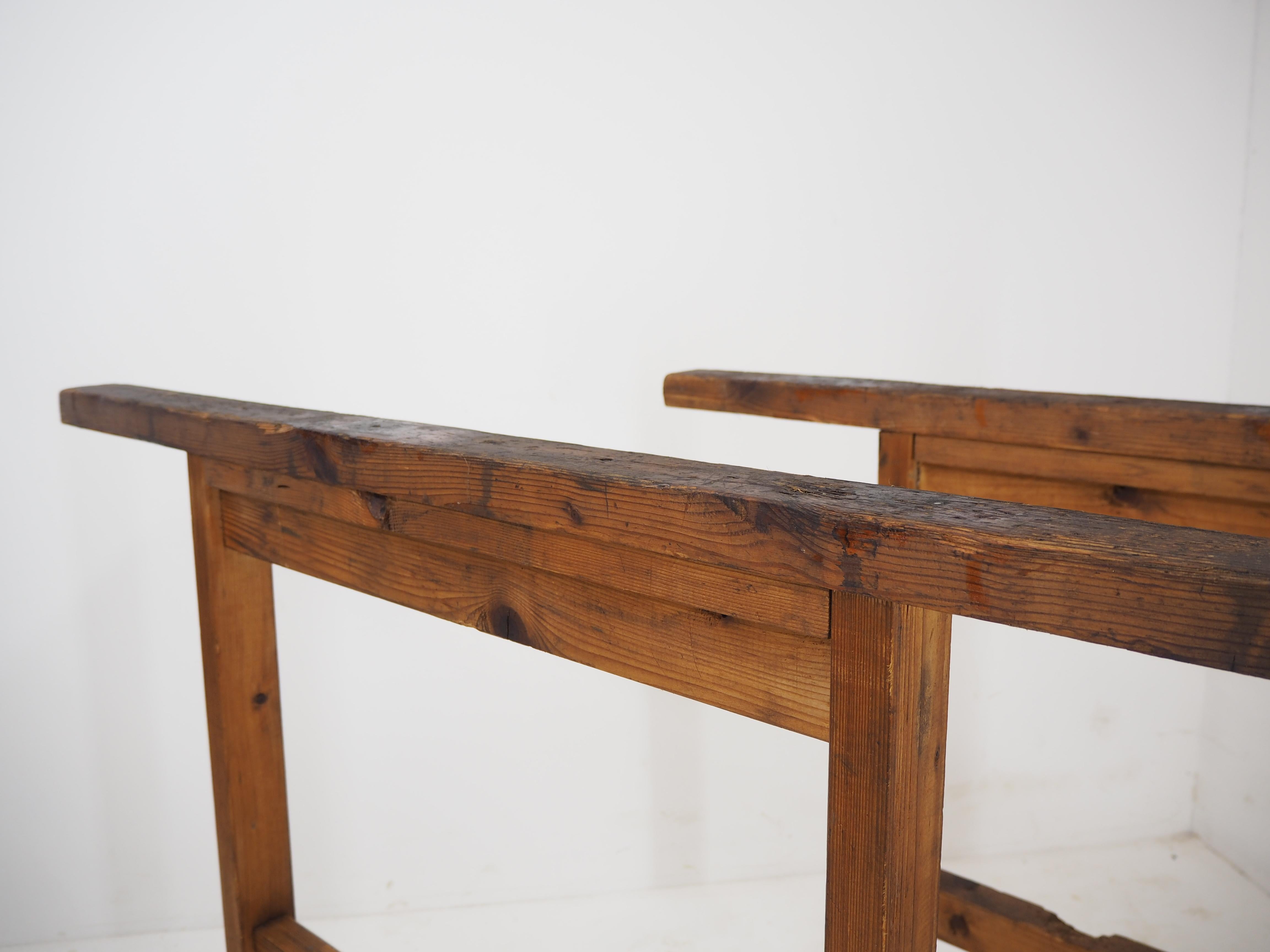Paire de socles de table industrielle à tréteaux en Wood, début du 20e siècle Bon état - En vente à Praha, CZ