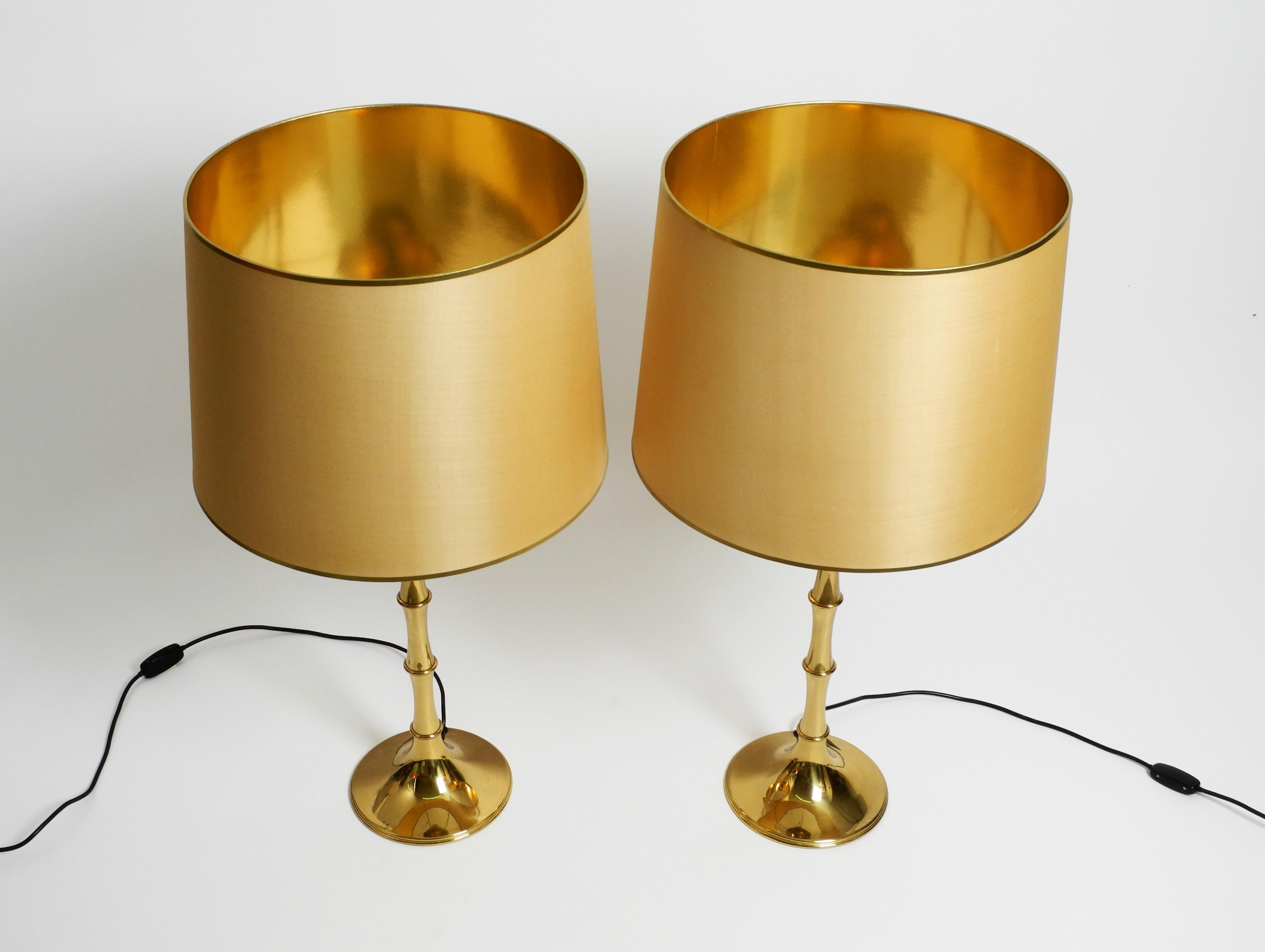 Magnifique ensemble de deux lampes de table en bambou modèle 
