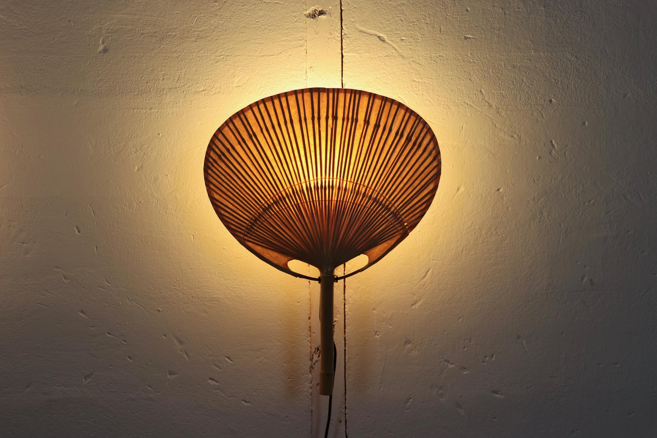 Paire de lampes murales Uchiwa II d'Ingo Maurer pour M-Design, 1973 en vente 1